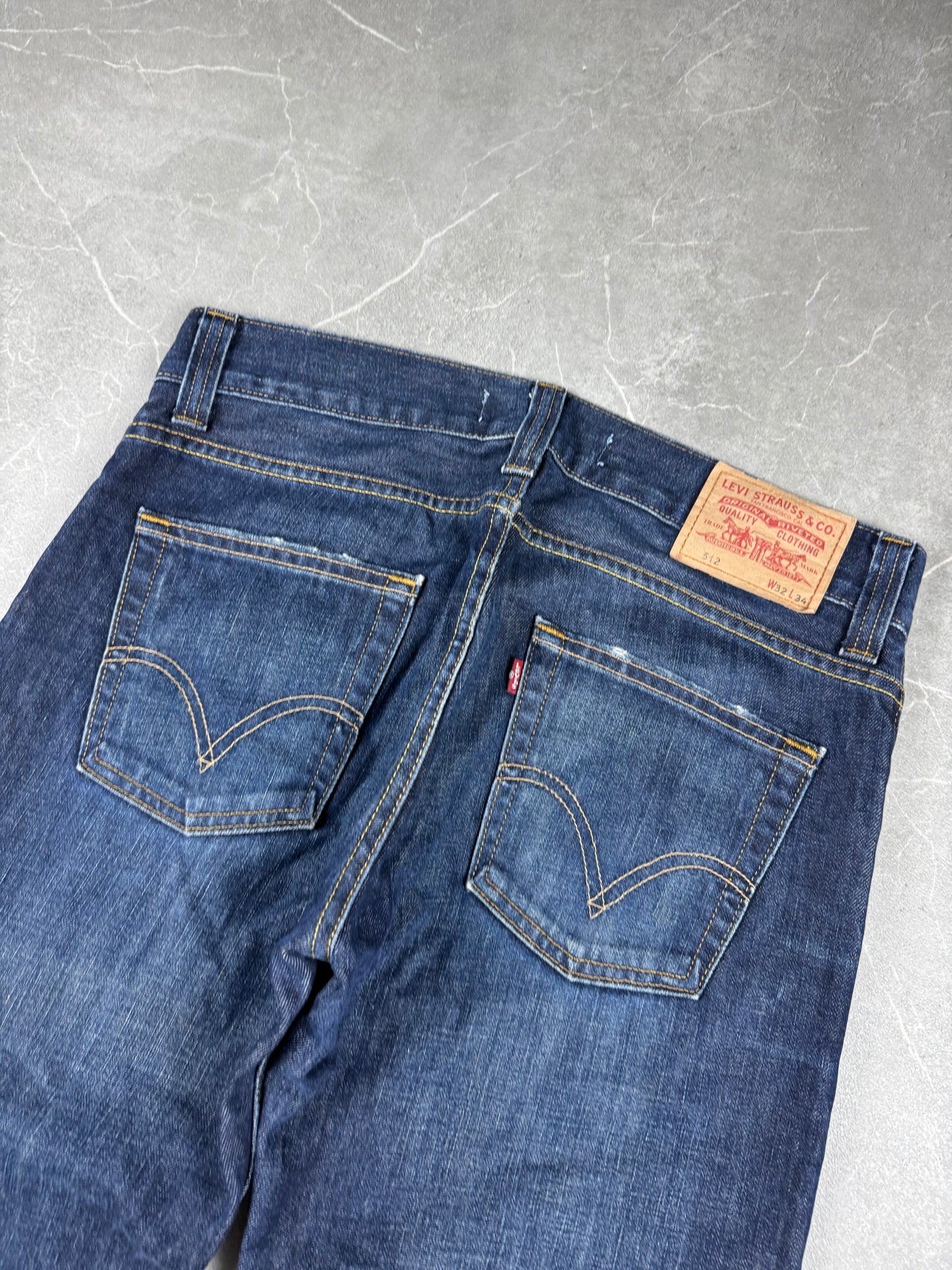 Levi's Bootcut Jeans (M)