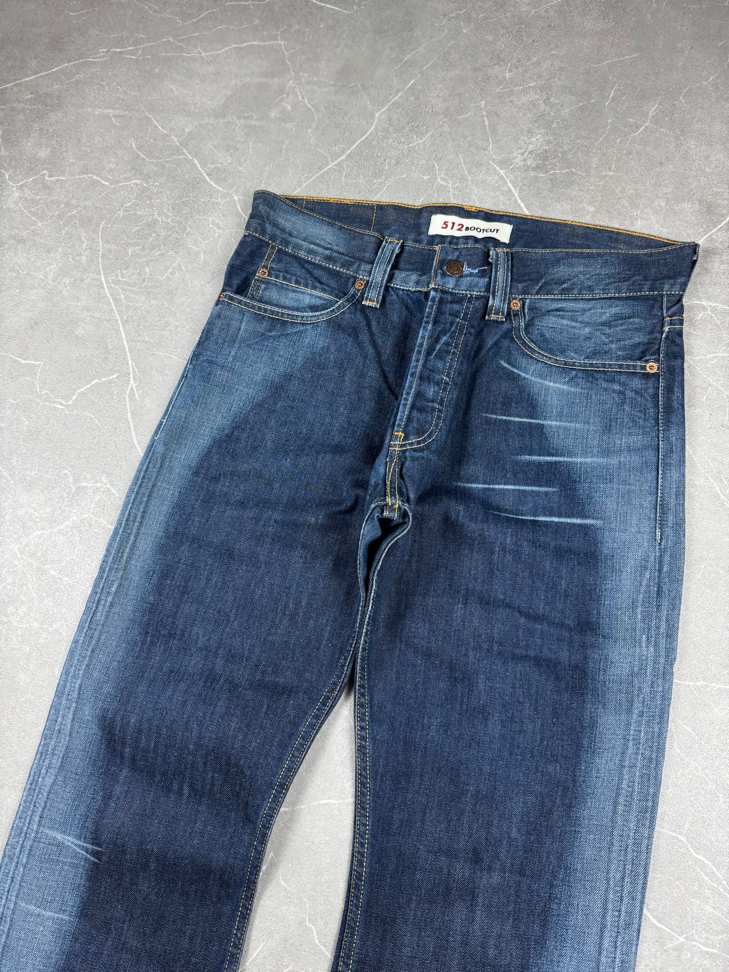 Levi's Bootcut Jeans (M)