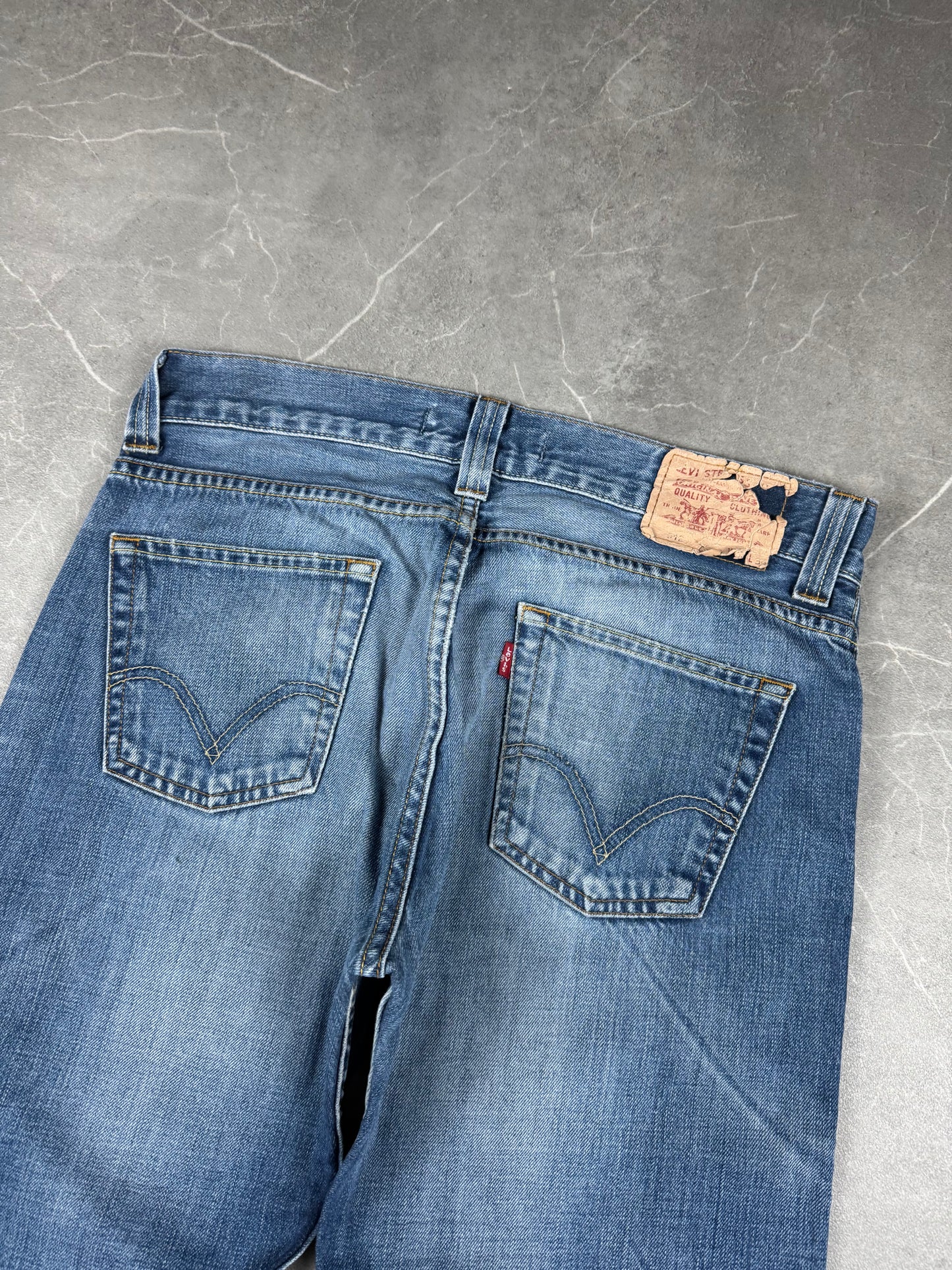 Levi's Bootcut Jeans (M)