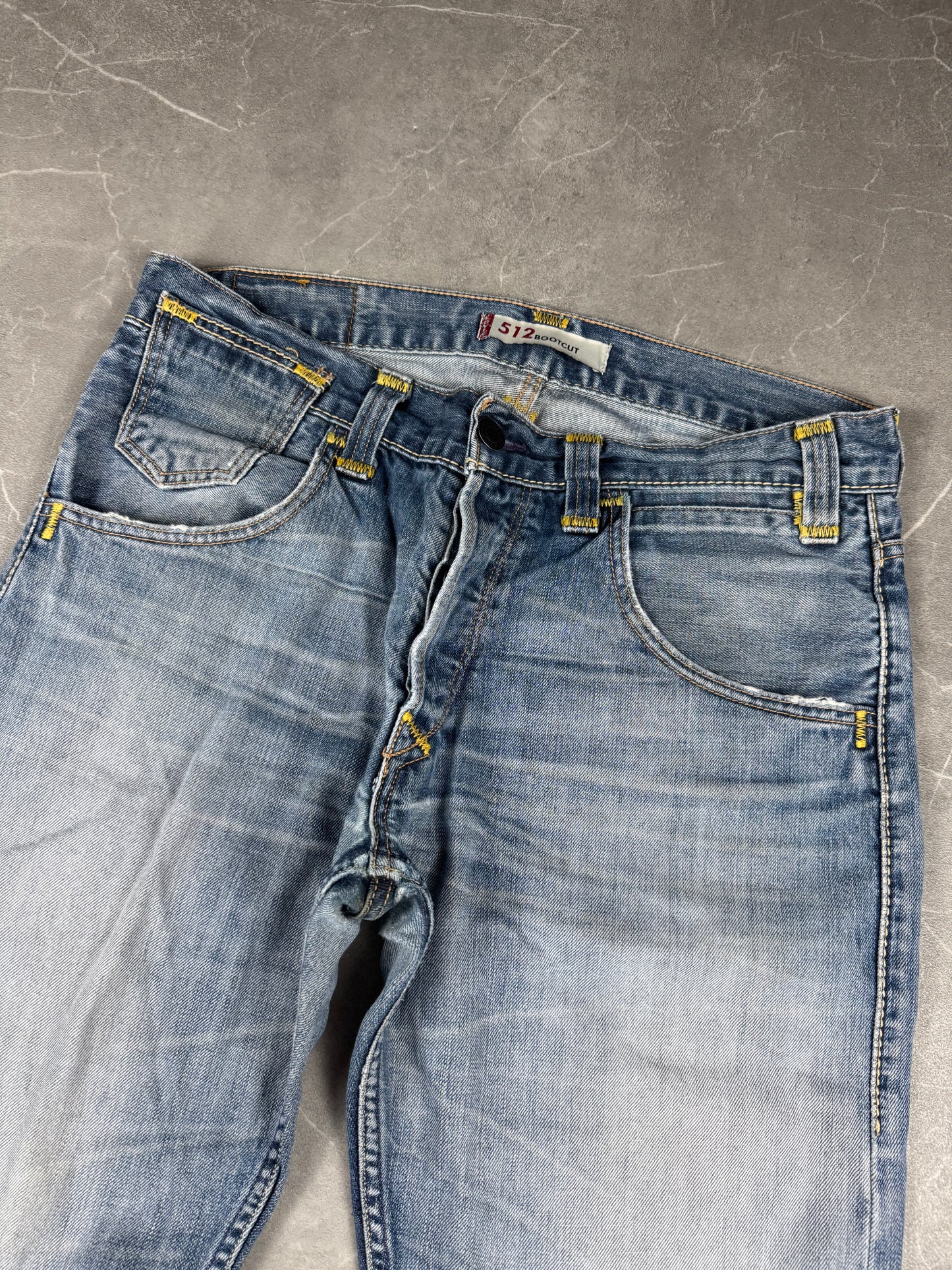 Levi's Bootcut Jeans (M)