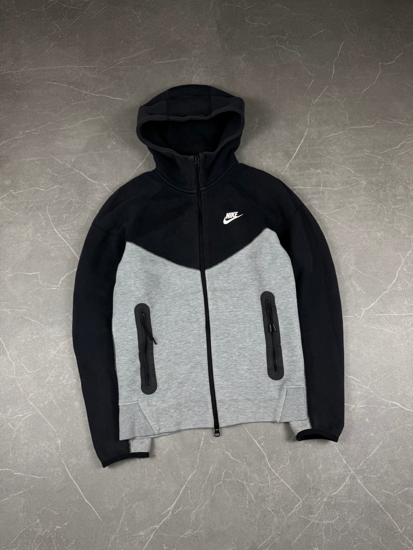 Nike Tech (XS)