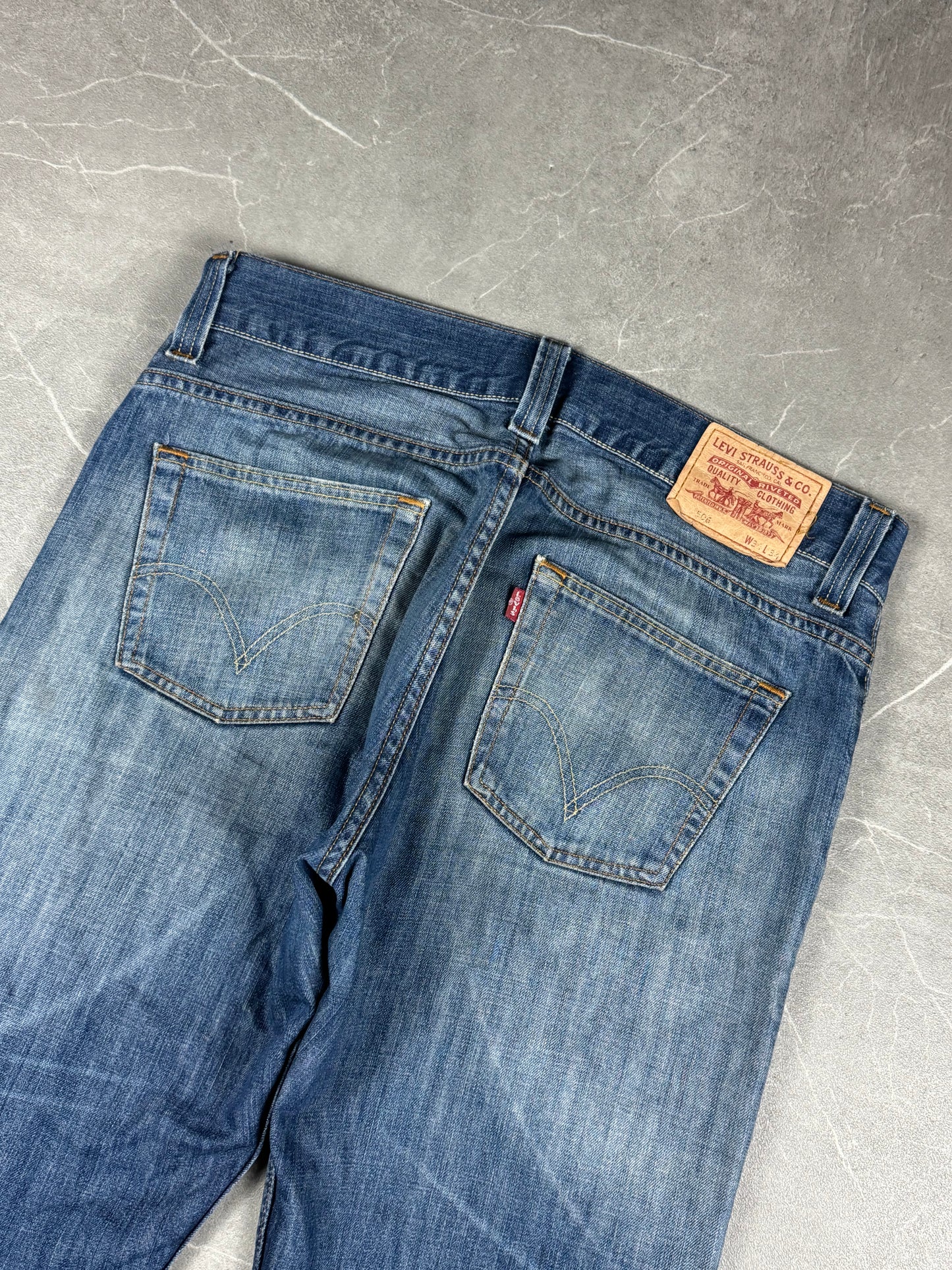 Levi's Jeans Straight (M-L)