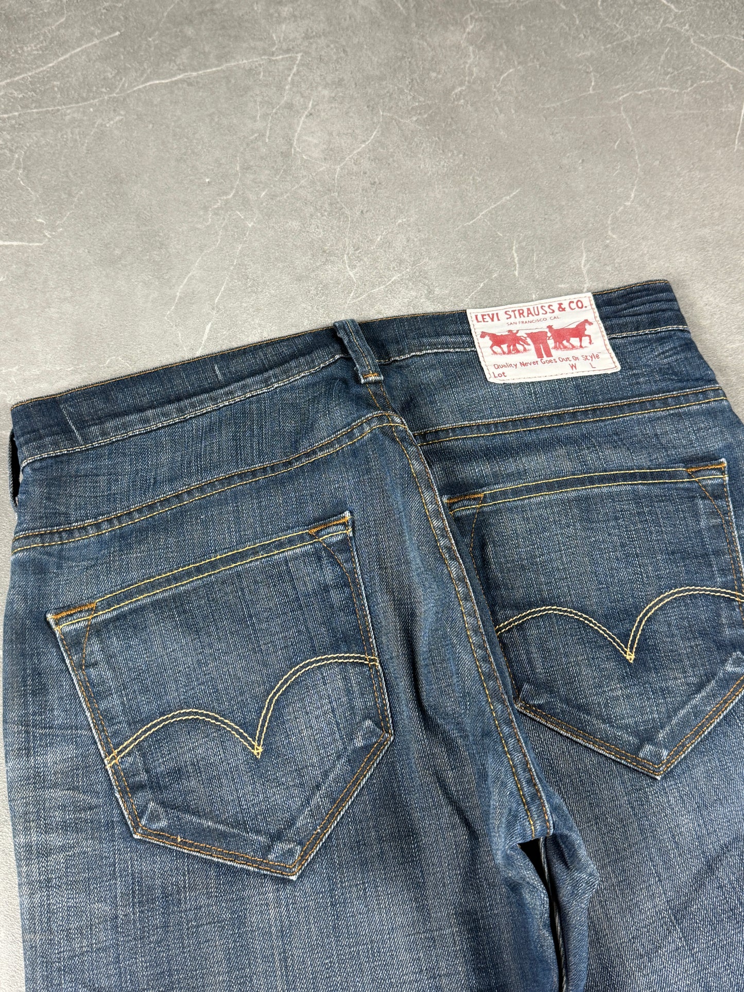 Levis Washed Jeans (M)