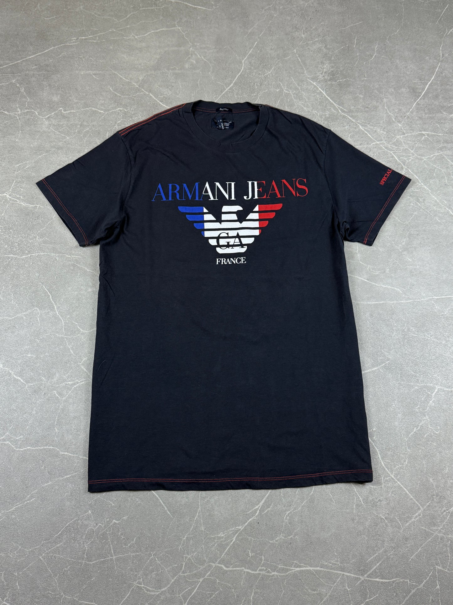 Armani T-Shirt (M-L)