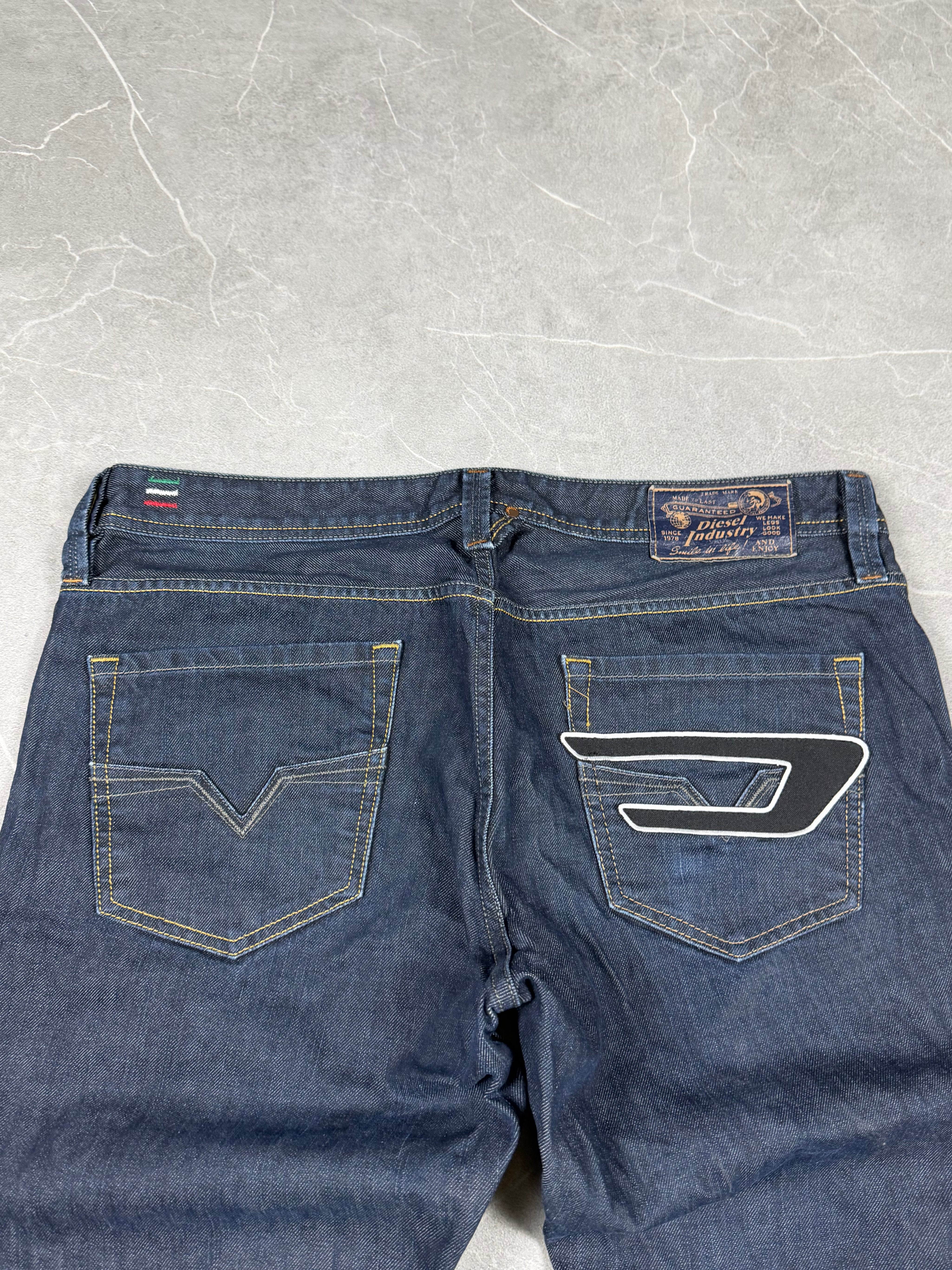Diesel Big Logo Jeans (L)