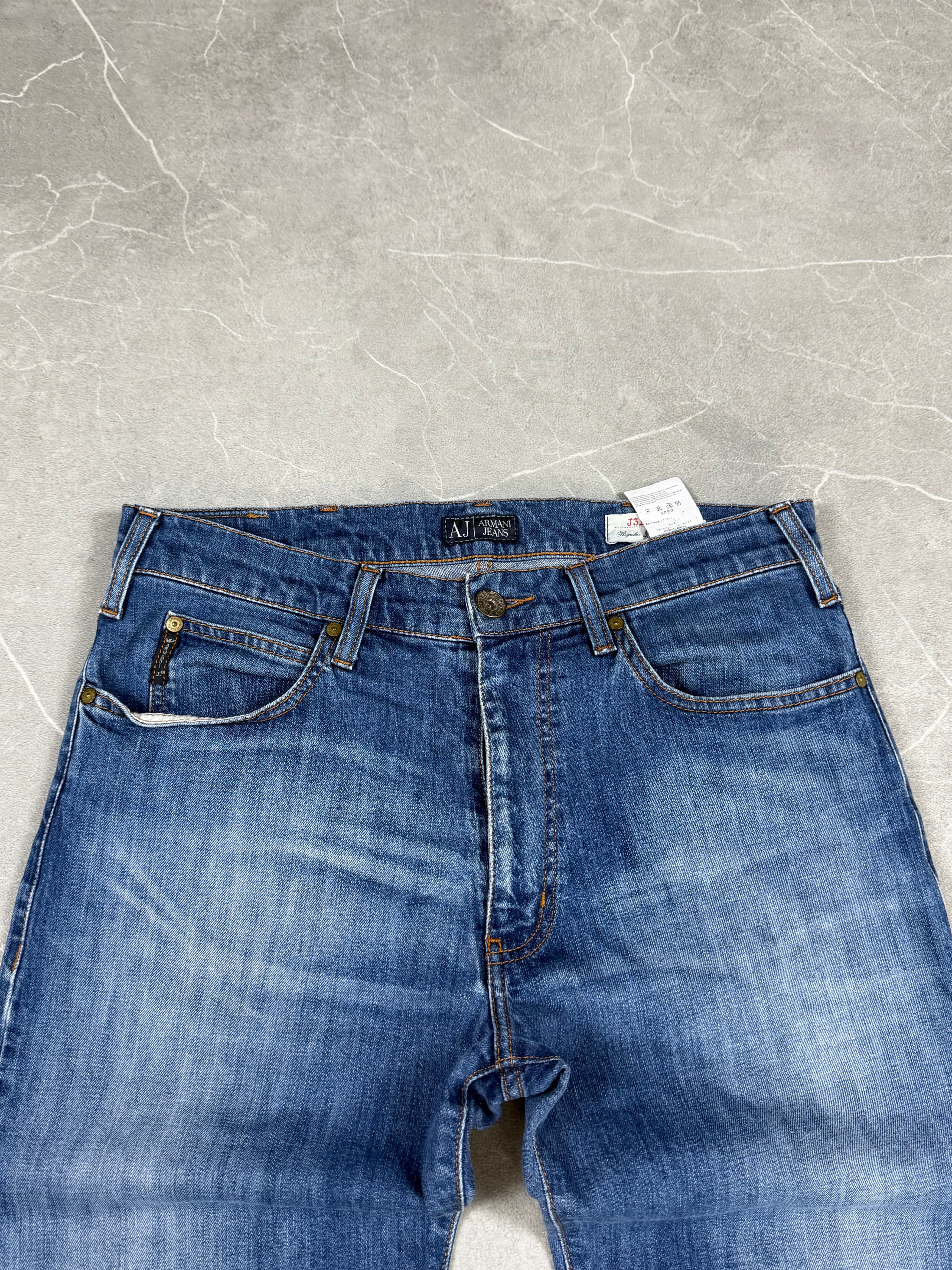 Armani straight-fit jeans (S)