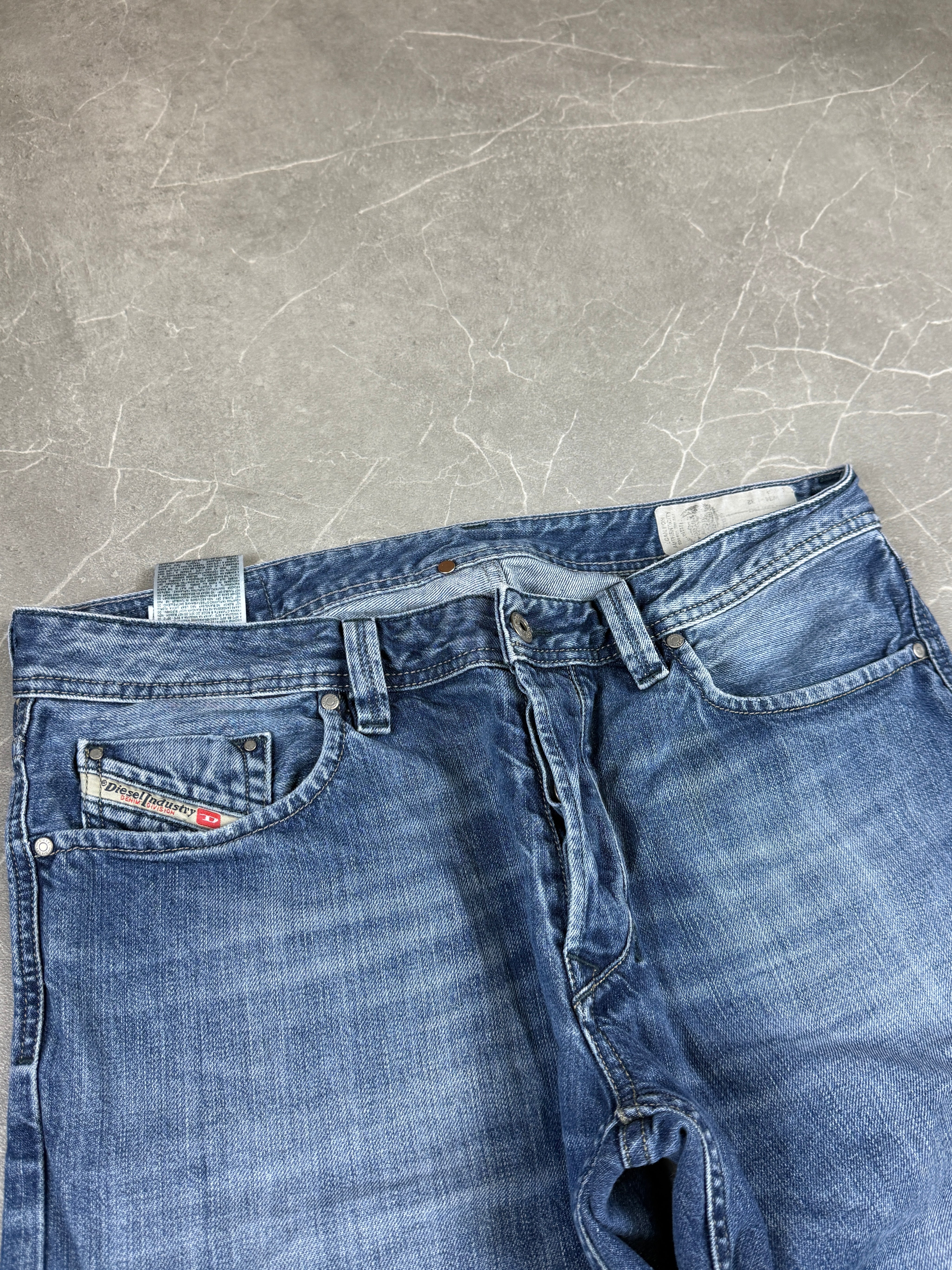 Diesel washed Jeans (M-L)