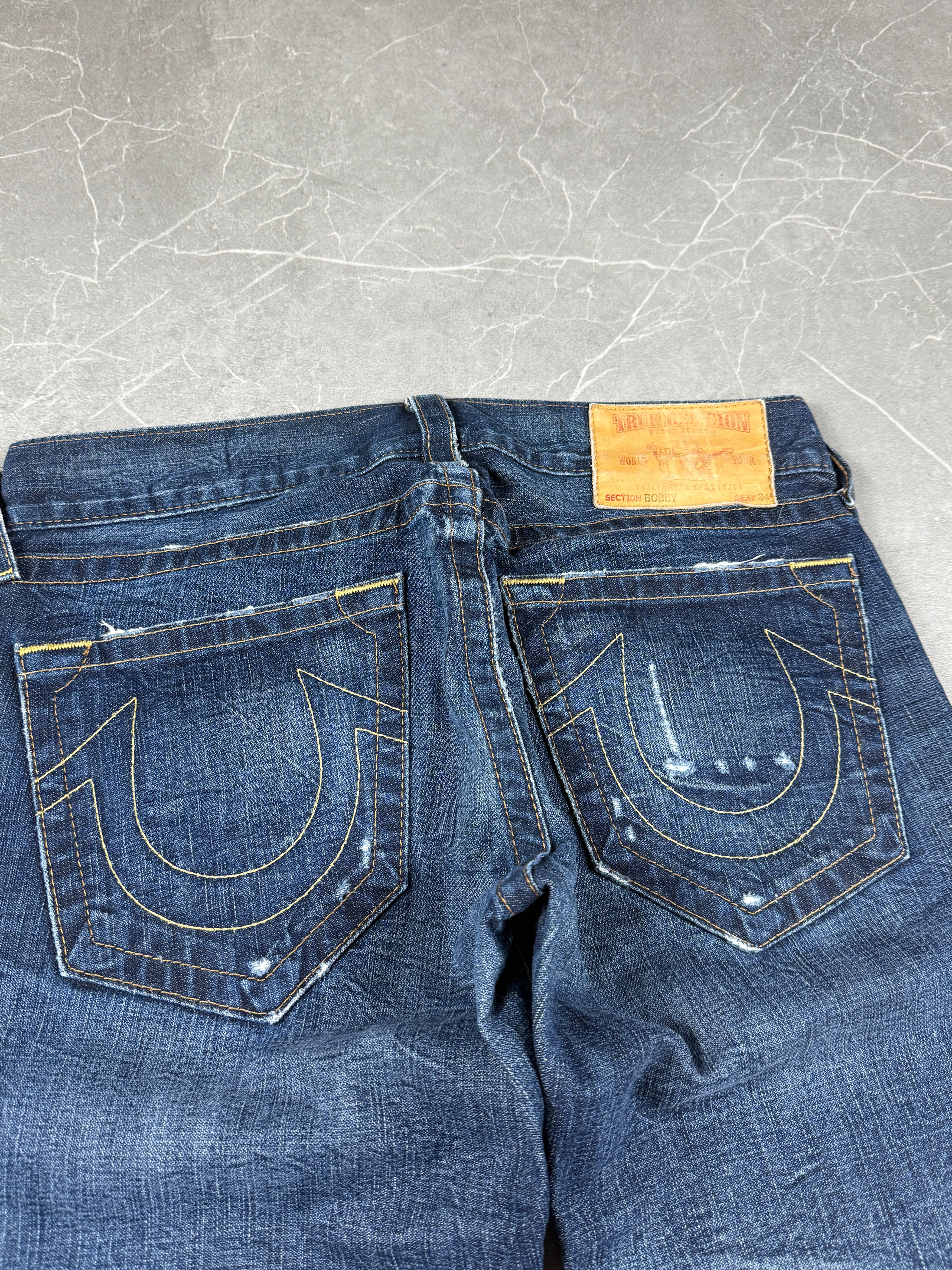 True Religion washed jeans (M-L)