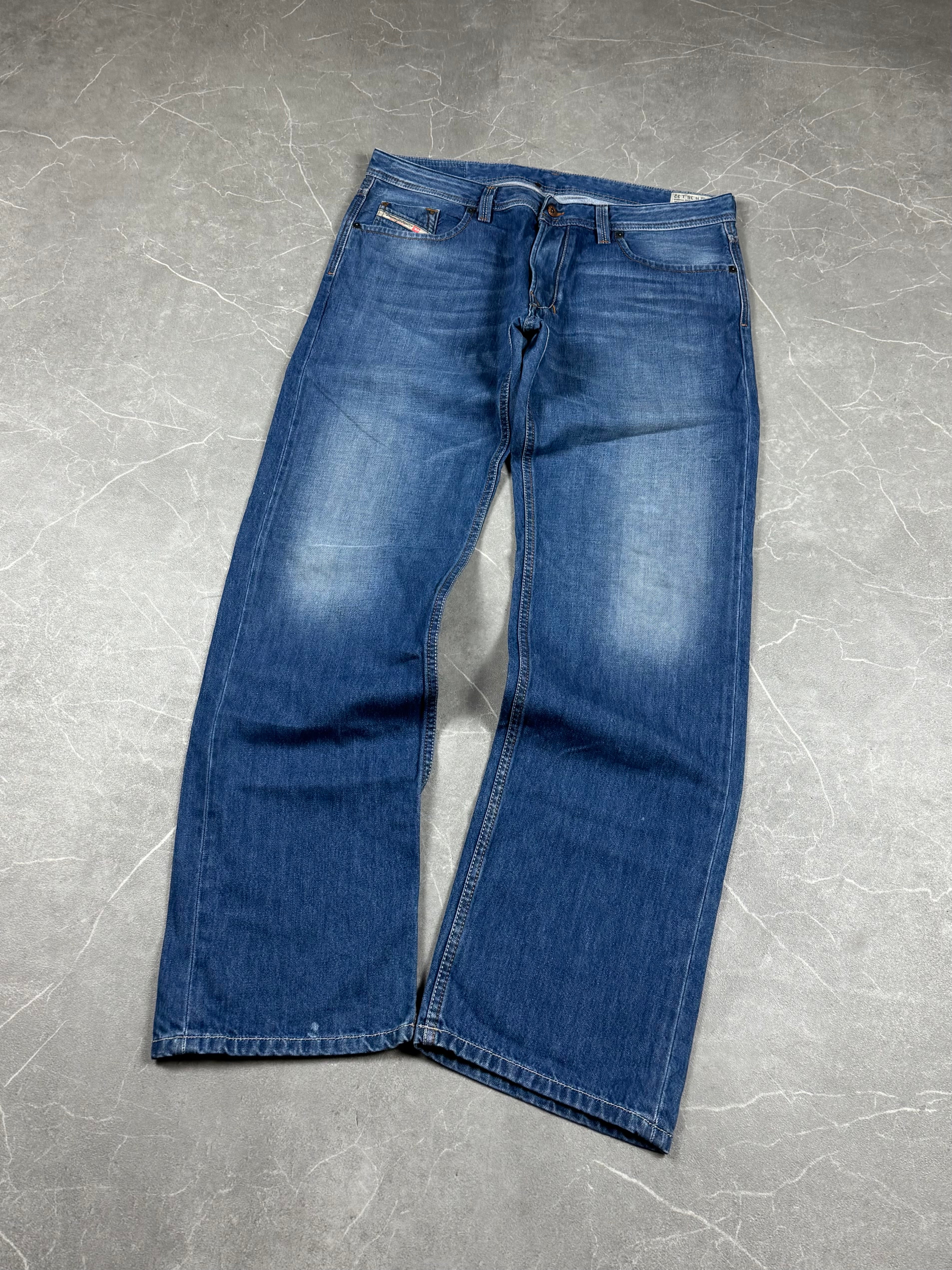 Diesel Bootcut Jeans (L)