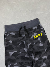 Bape x Keith Haring Camo Jogger open leg (XS-S)