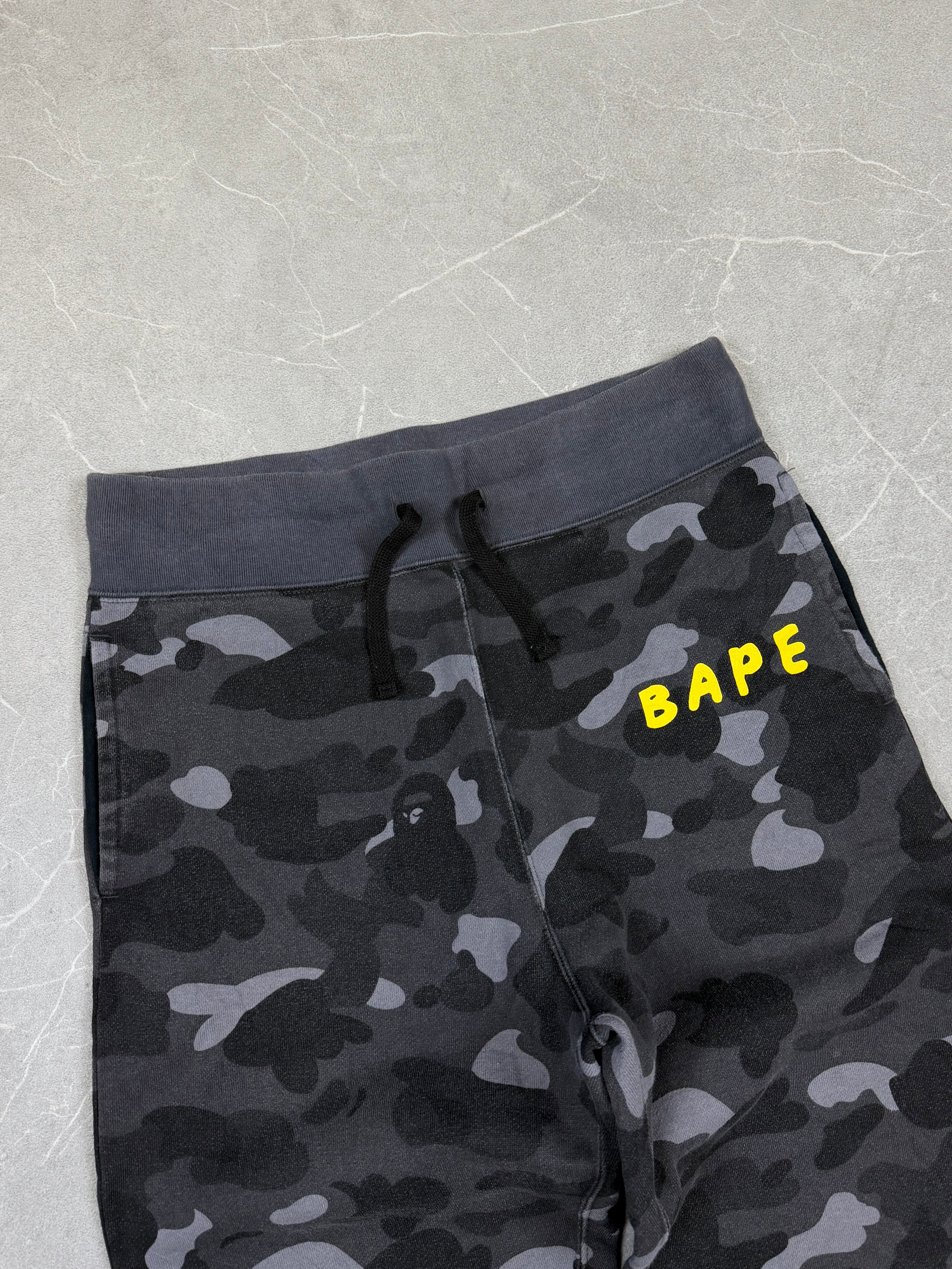 Bape x Keith Haring Camo Jogger open leg (XS-S)
