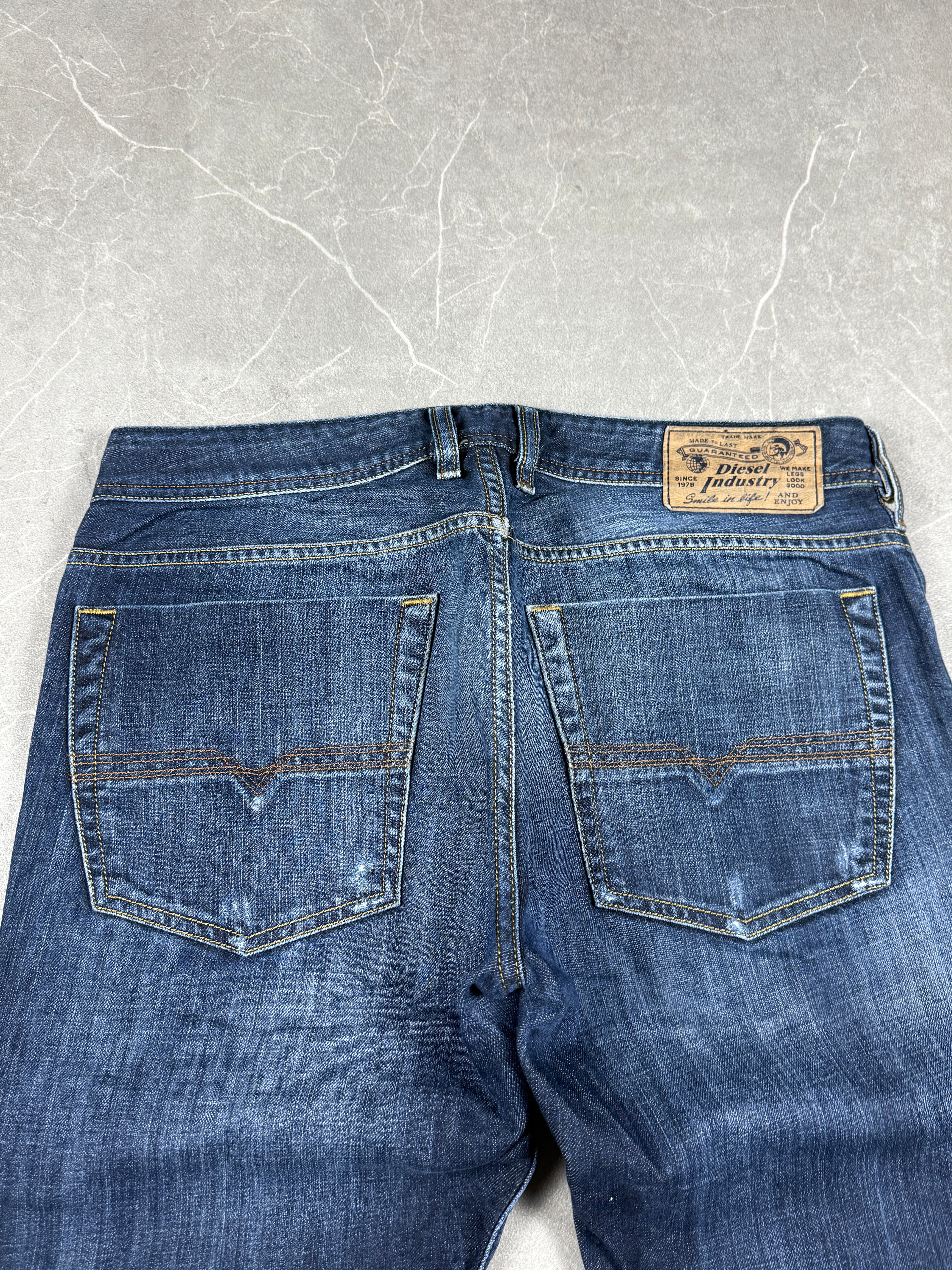 Diesel washed bootcut jeans (S)