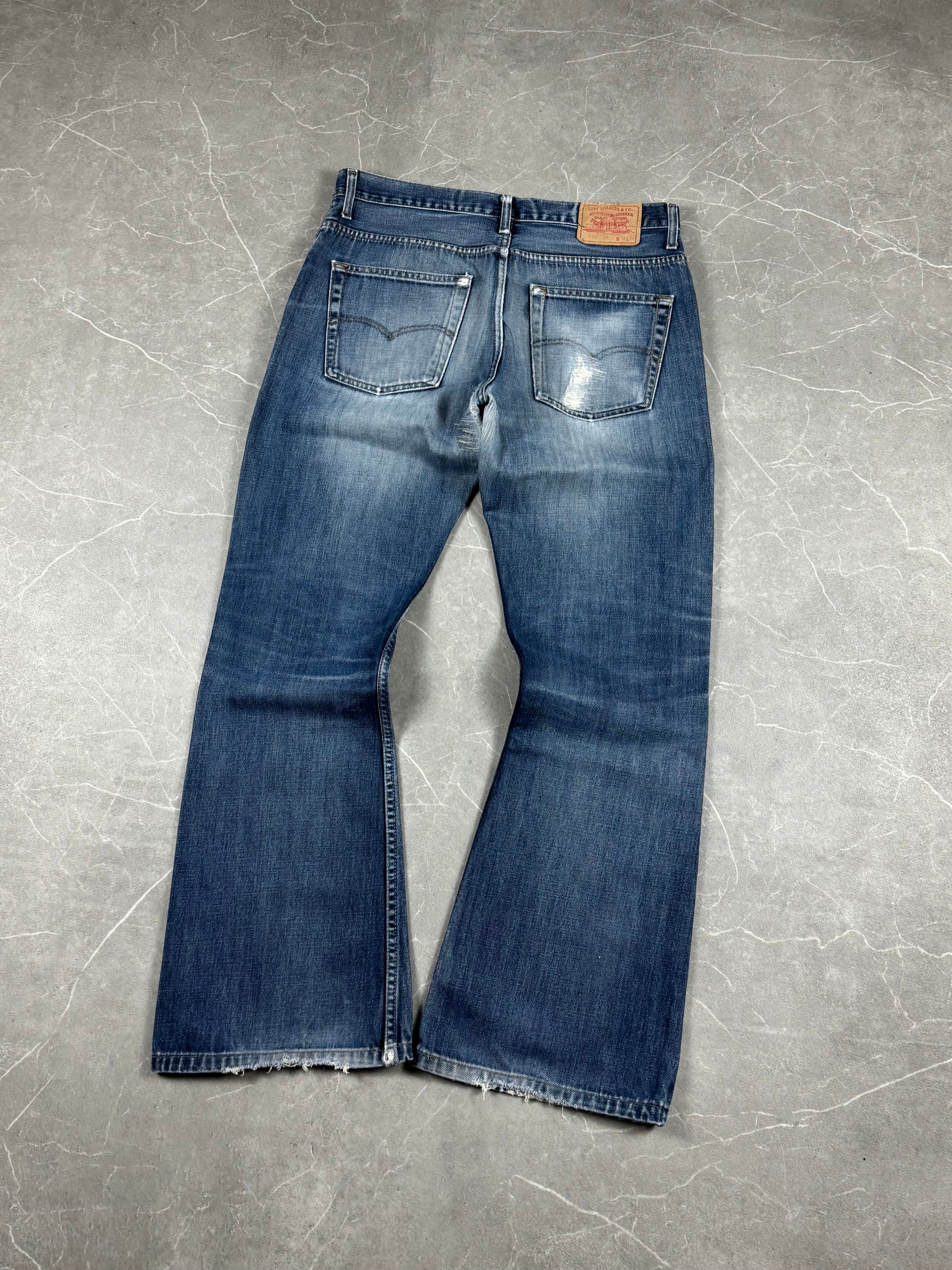Levi's Bootcut Jeans (M)