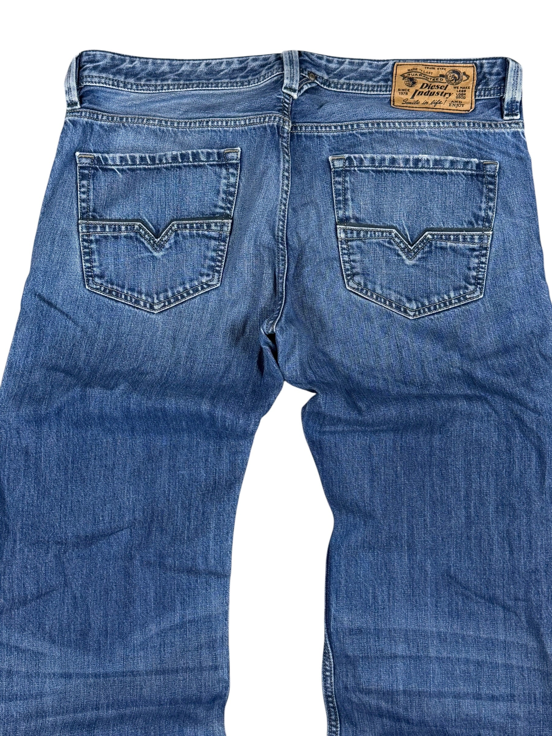 Diesel Straight-Fit Jeans (M)