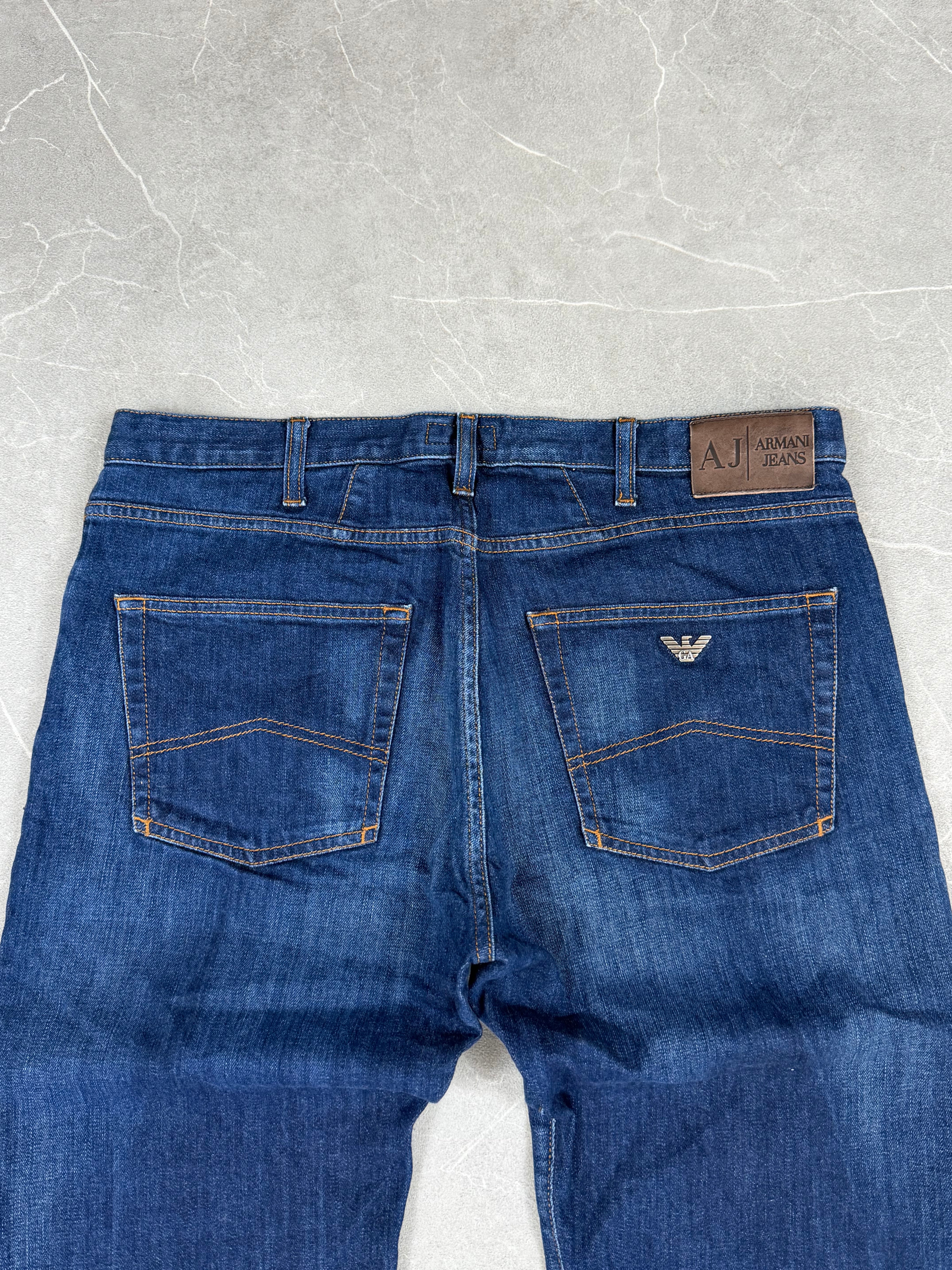 Armani Straight-Fit Jeans (M)