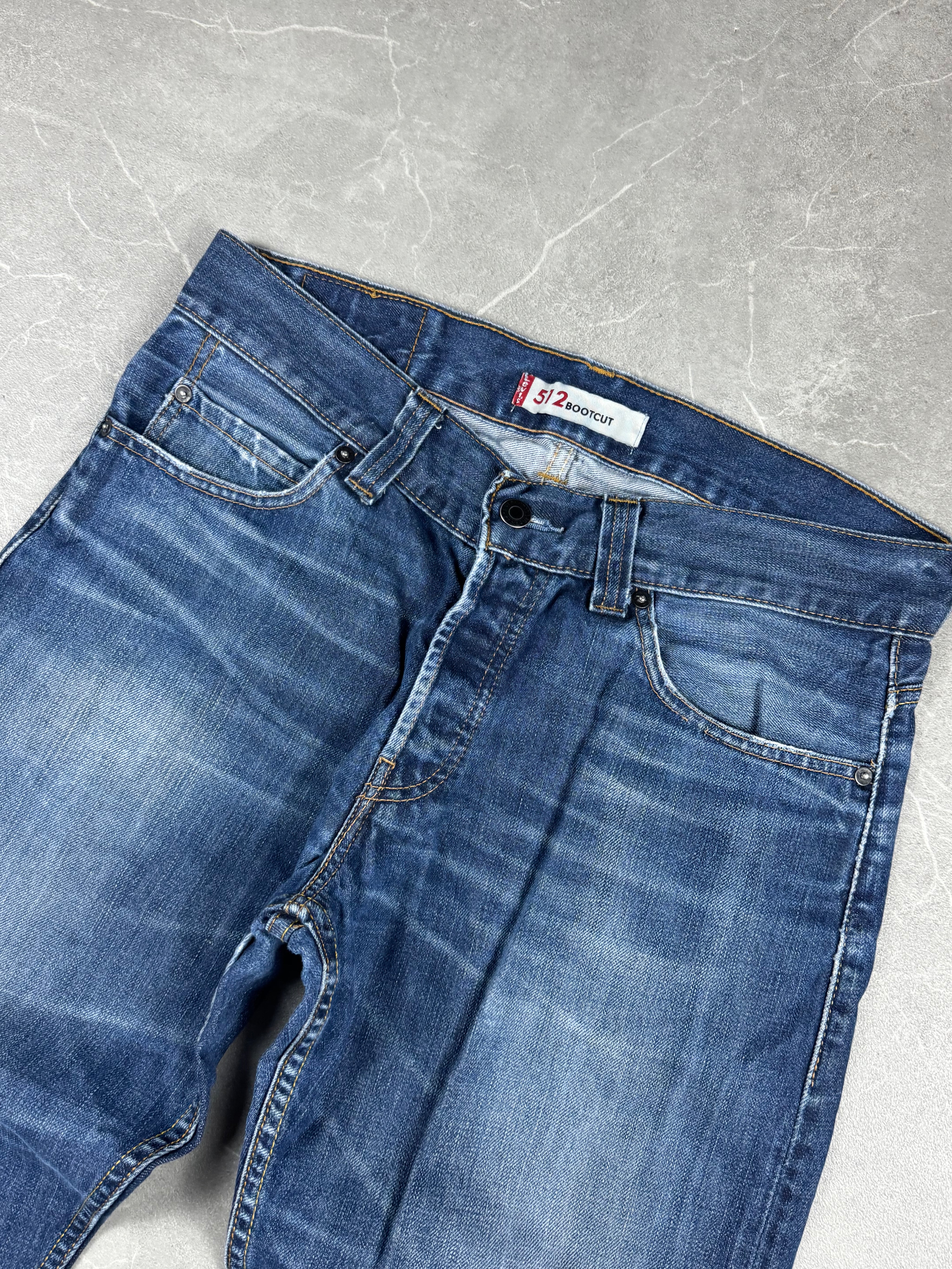 Levi's Bootcut Jeans (M-L)
