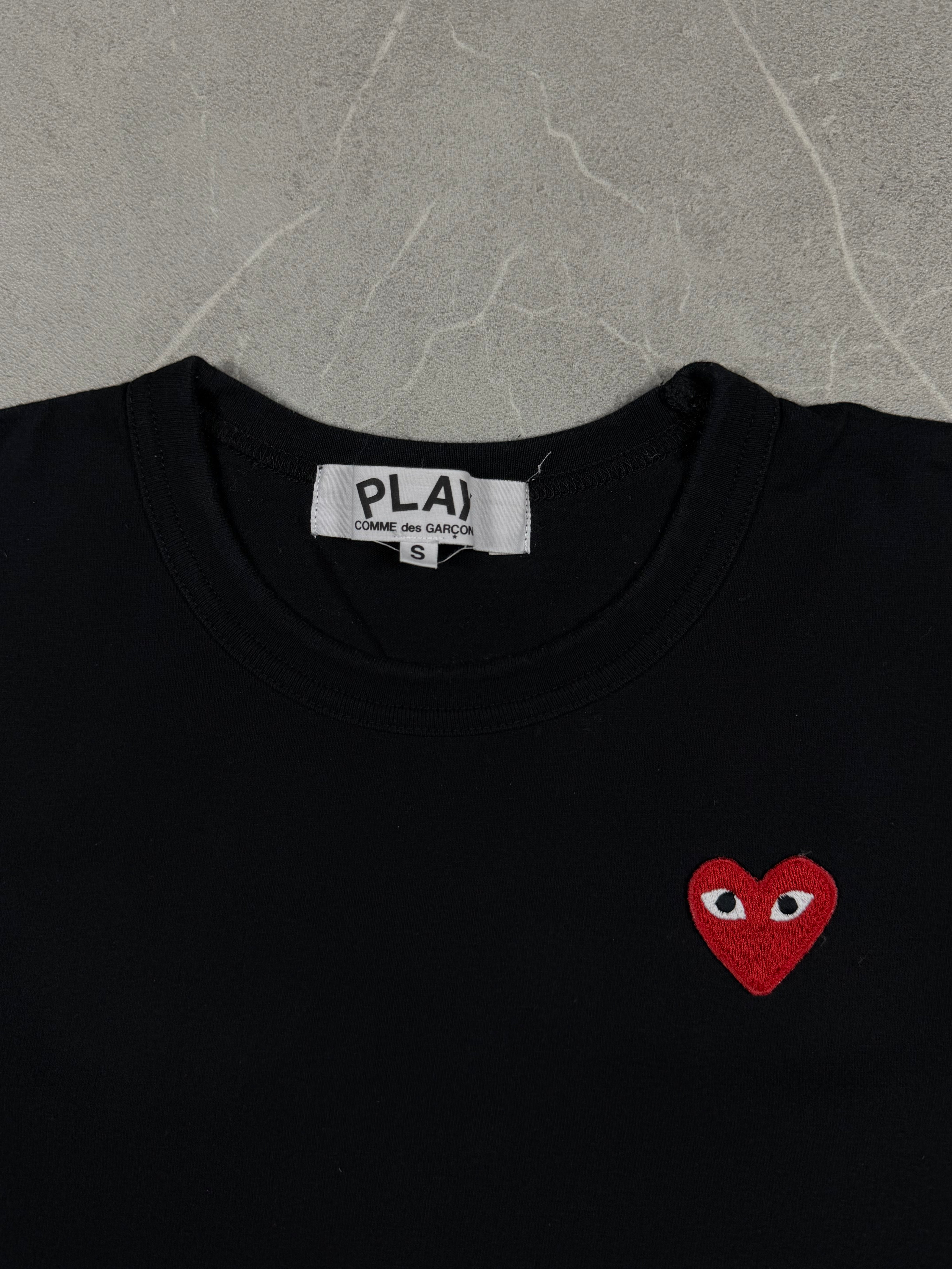 Comme des Garçons Play Small Red Heart Sweater (XXS)