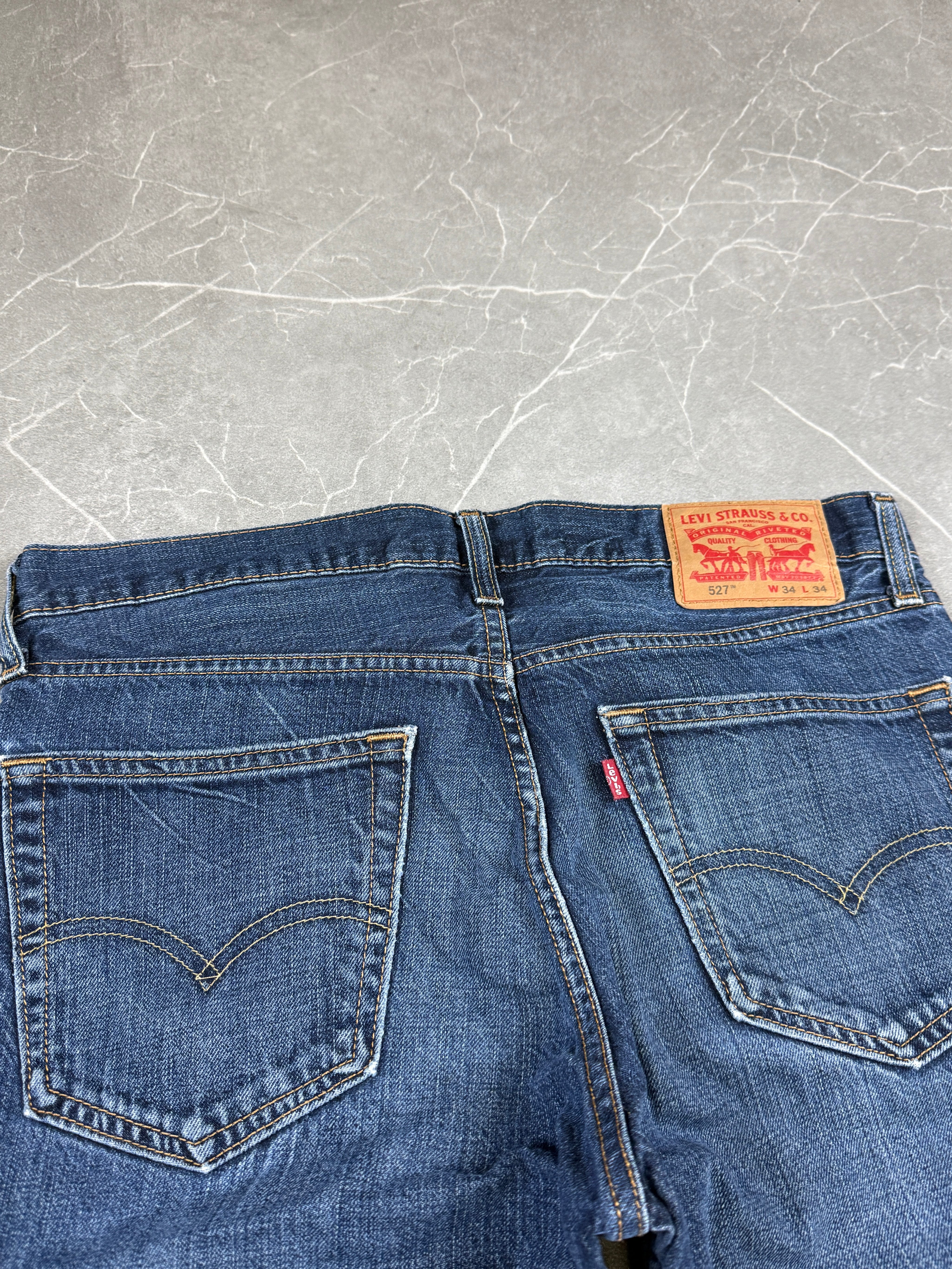 Levis Bootcut Jeans (S-M)