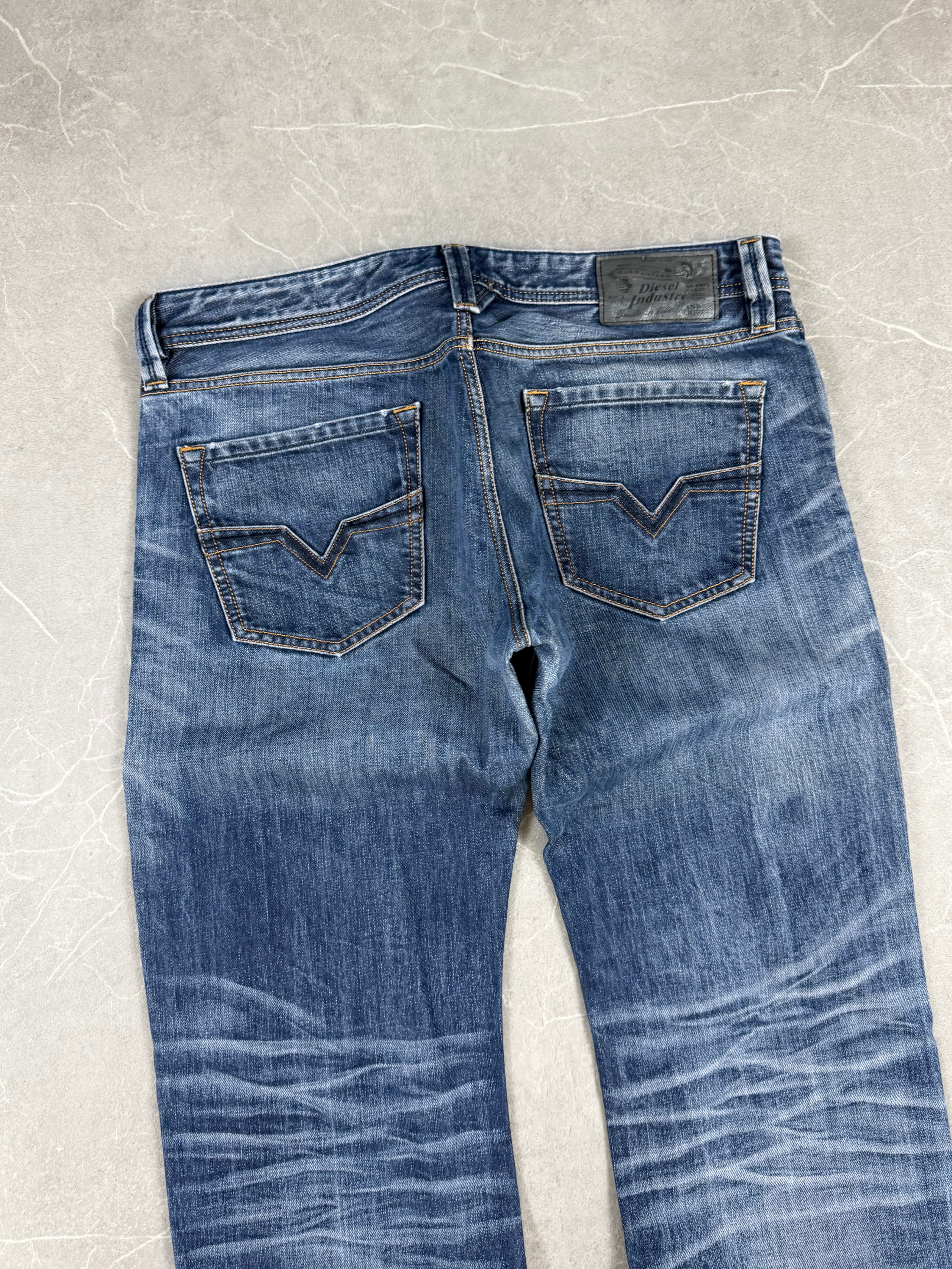 Diesel washed Straight Jeans (S-M)