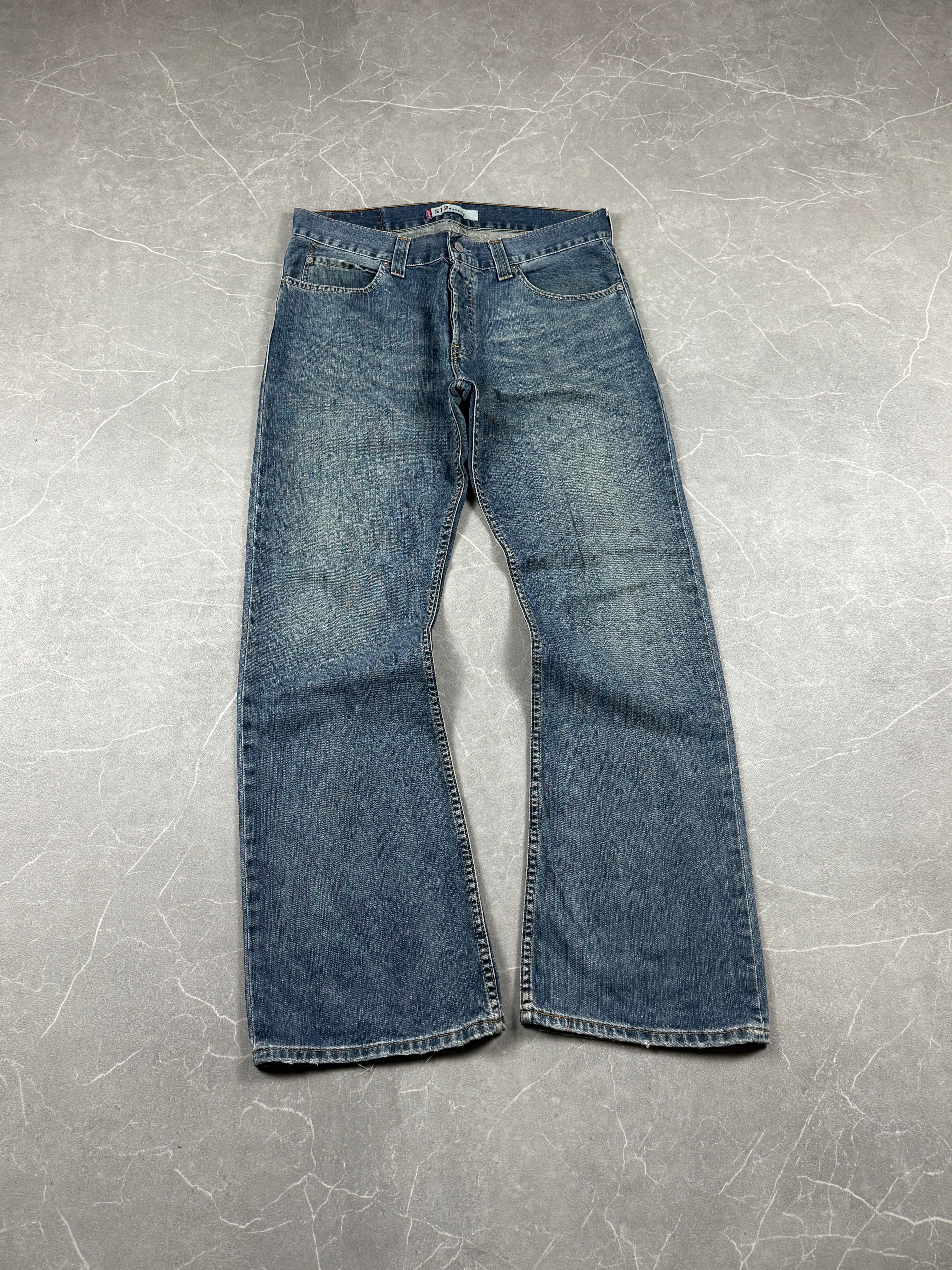 Levis Bootcut Jeans (M-L)