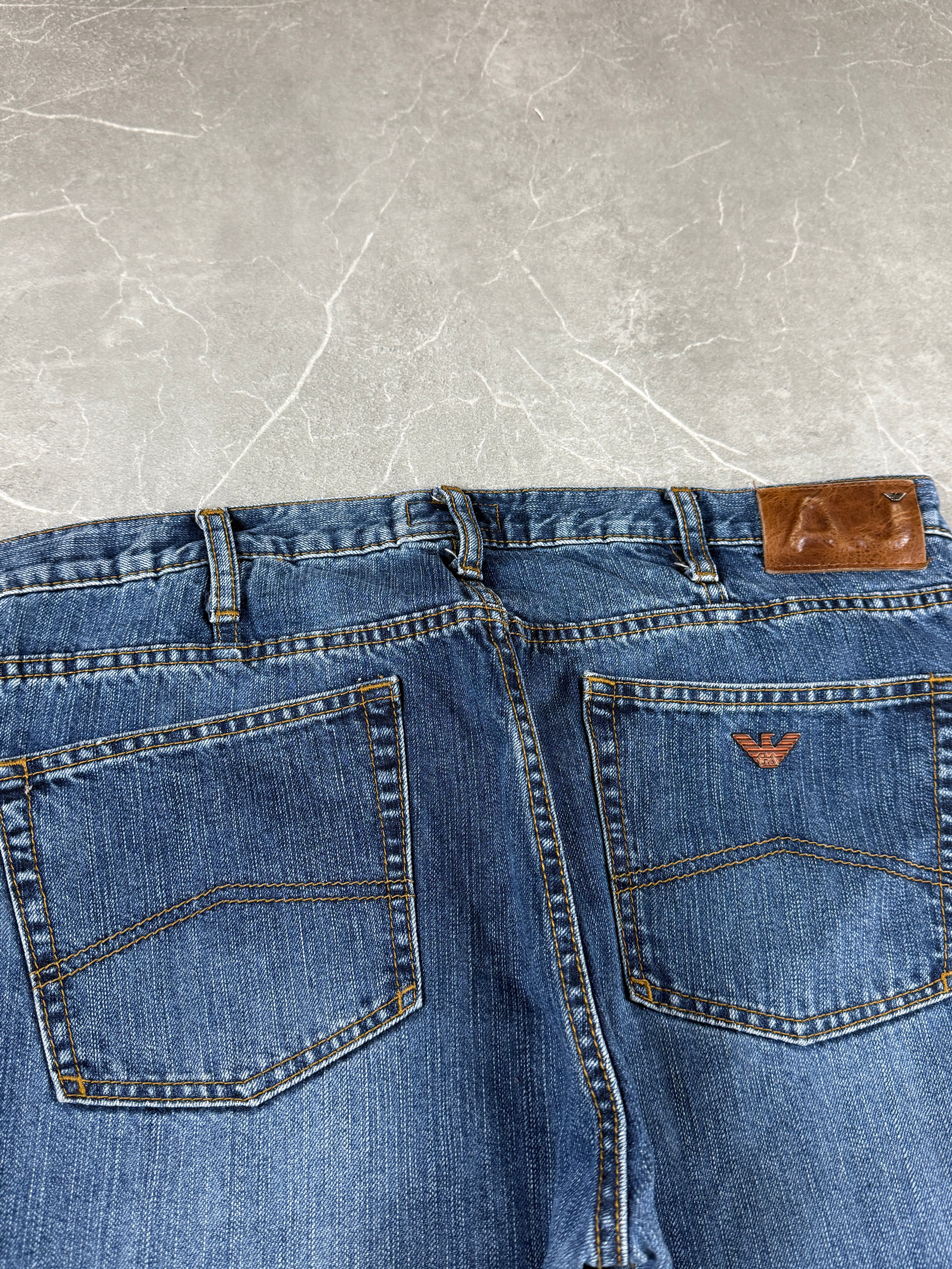 Armani Jeans (L)