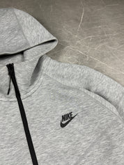 Nike Tech Fleece Jacket (S)