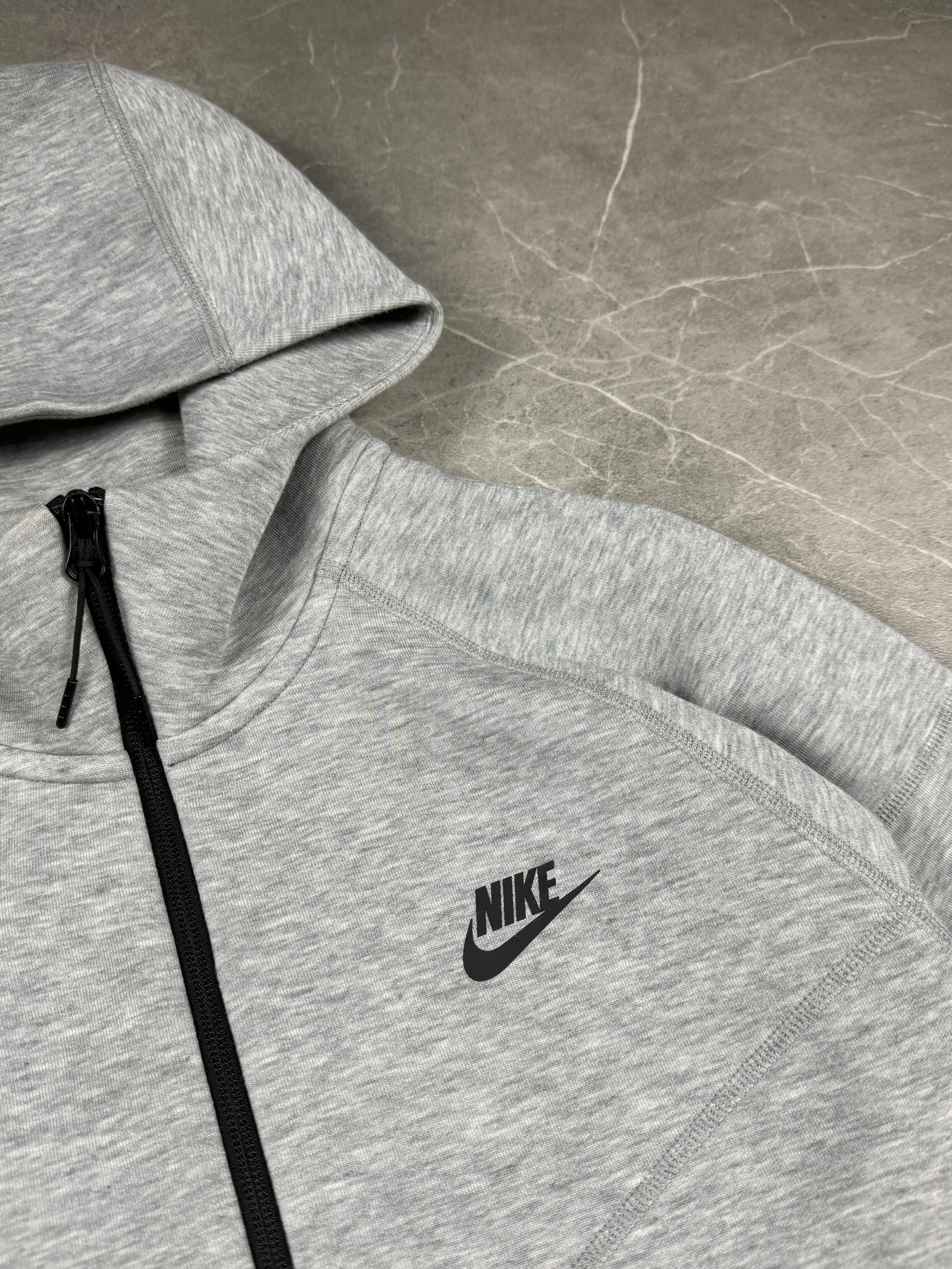 Nike Tech Fleece Jacket (S)