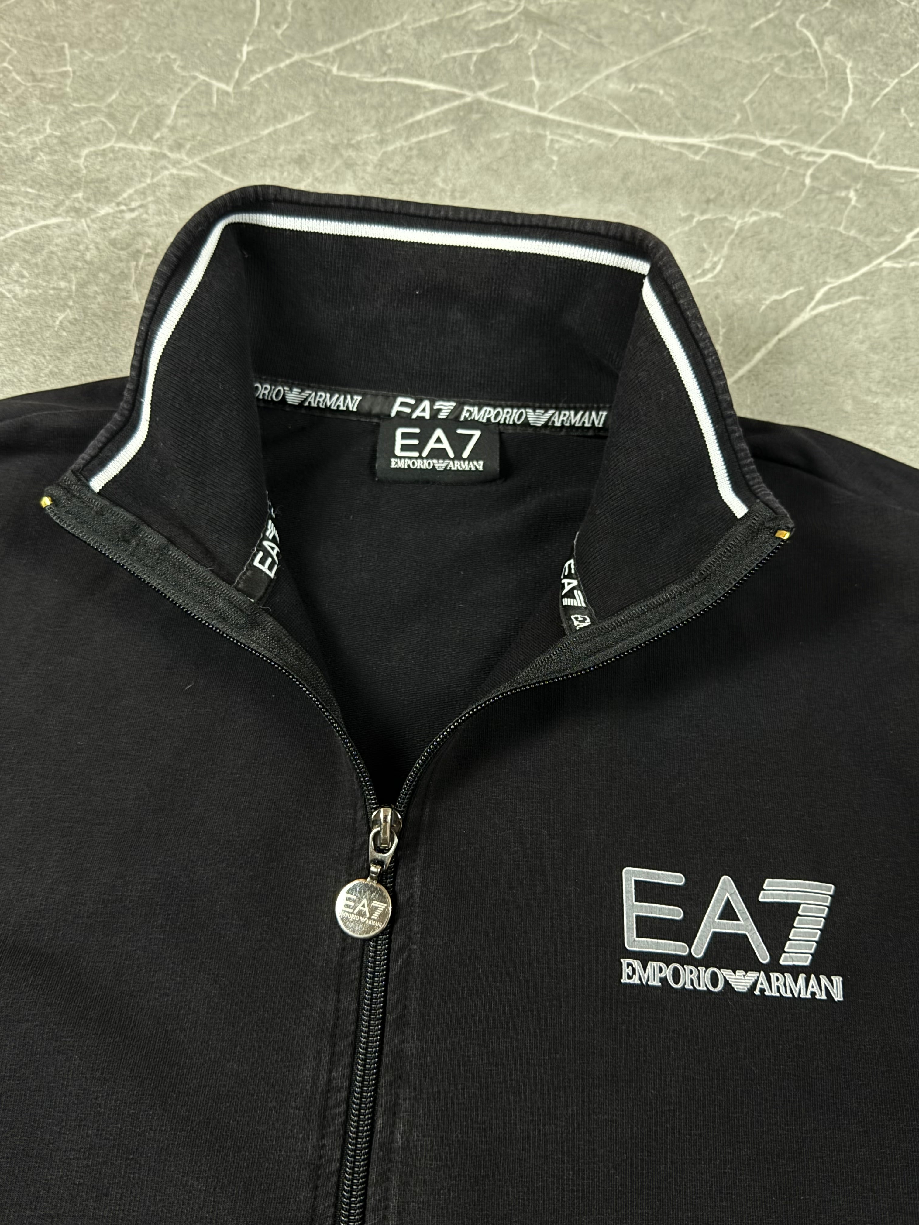 Armani EA7 Jacke (S-M)