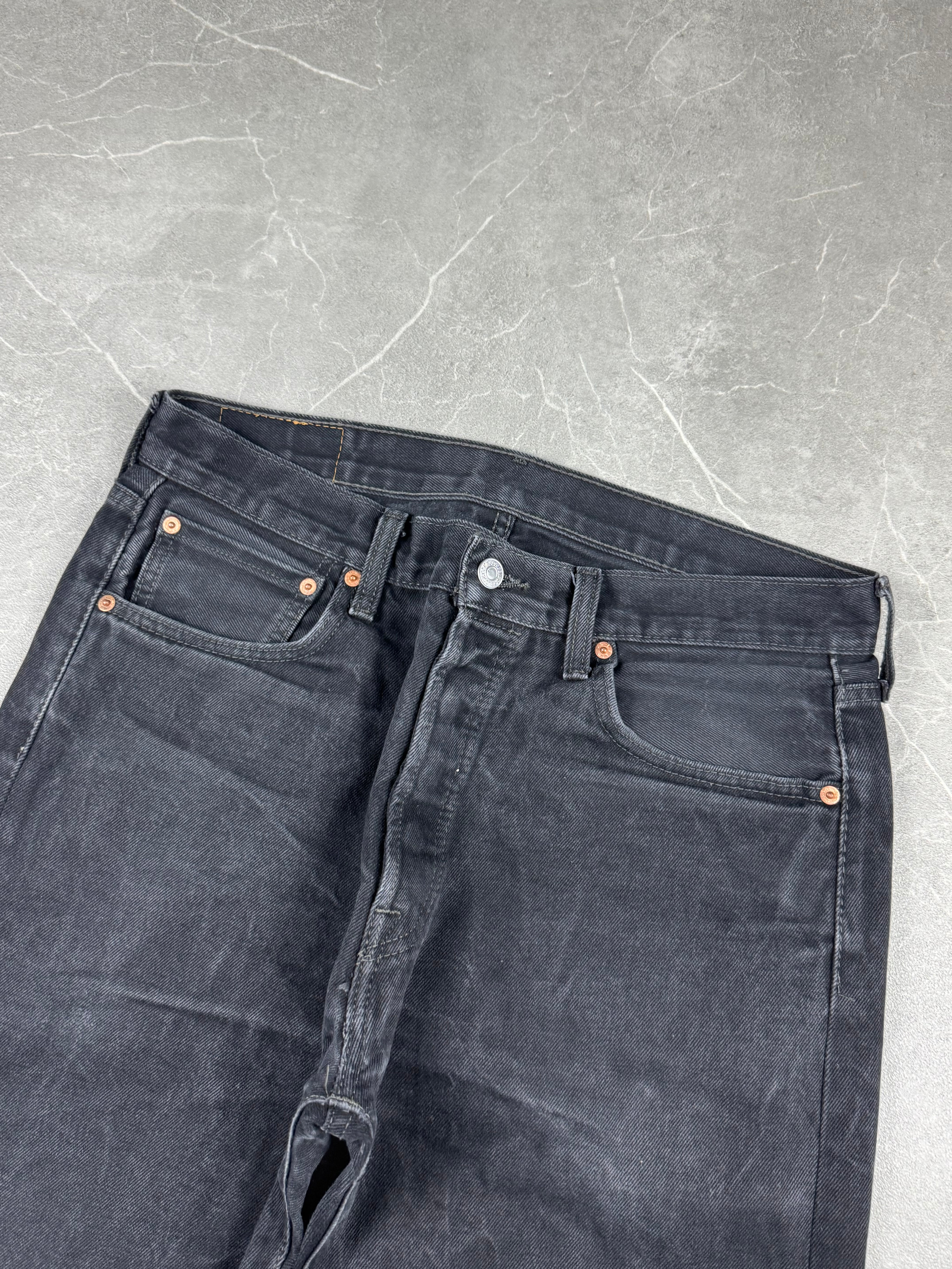 Levi's Straight Jeans (M)