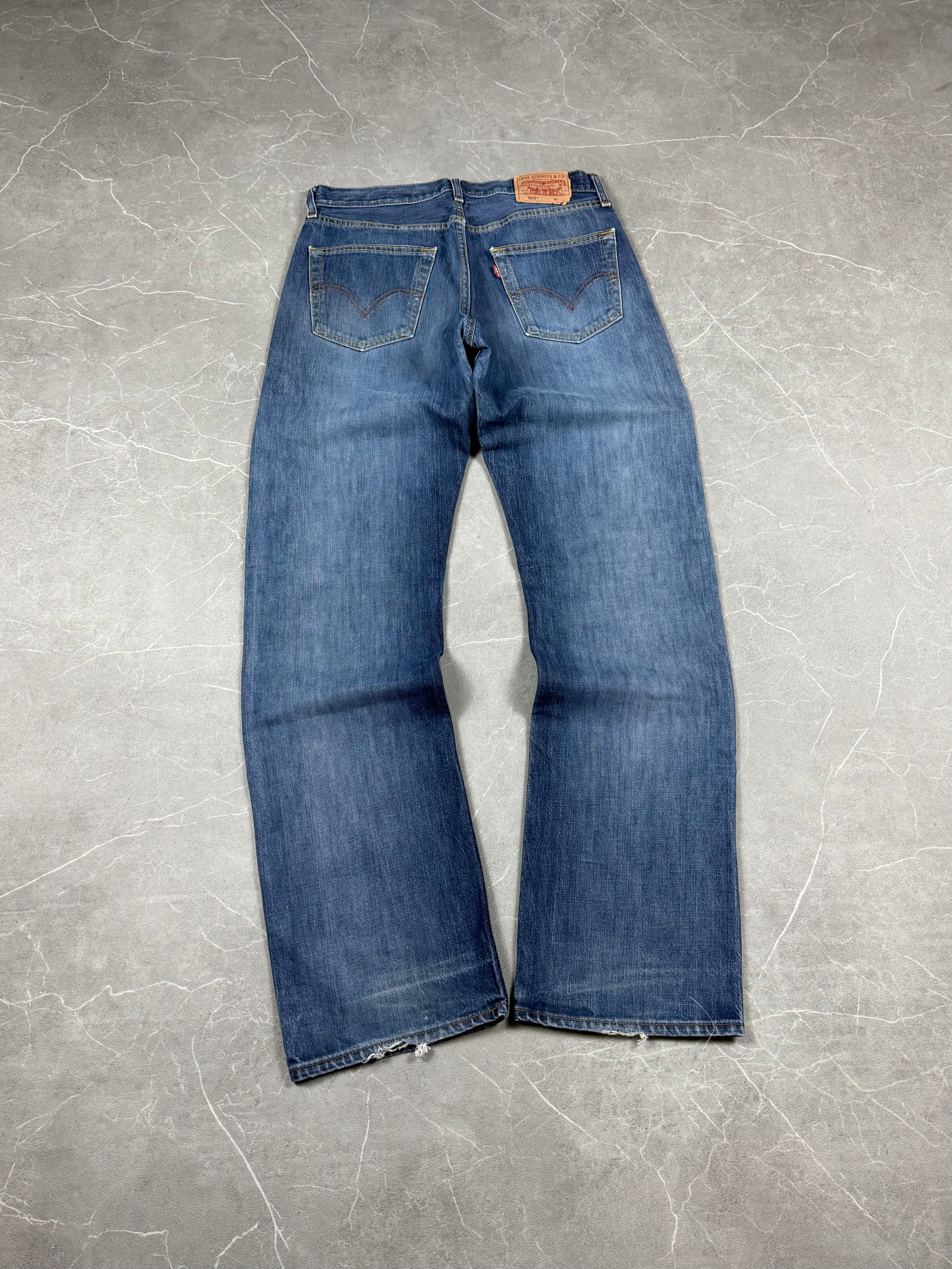 Vintage Levi's 501 Jeans (M-L)