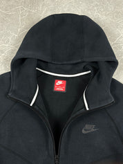 Nike Tech (M)