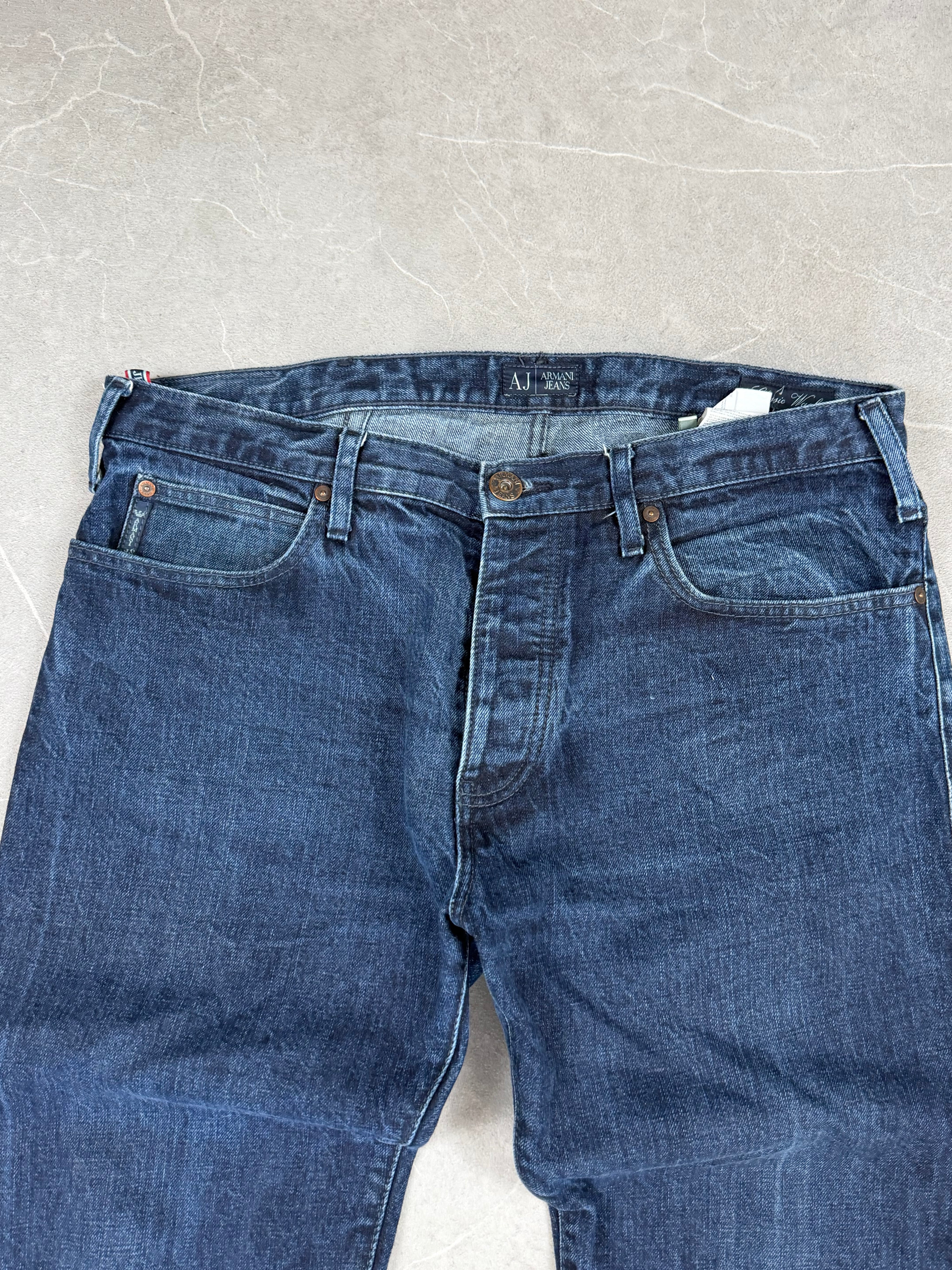 Armani Straight-Fit Jeans (M)