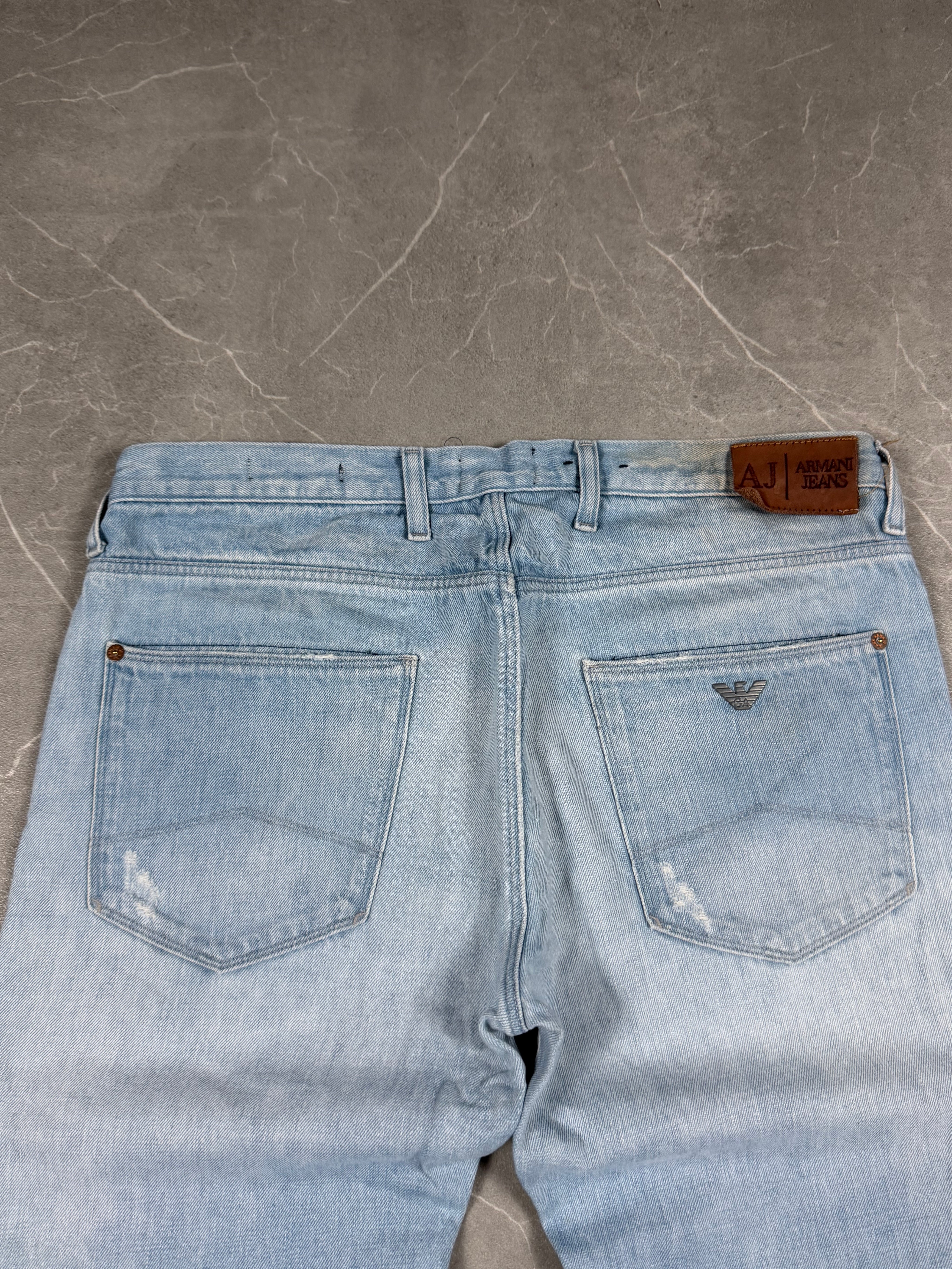 Armani Slim fit Jeans (S)