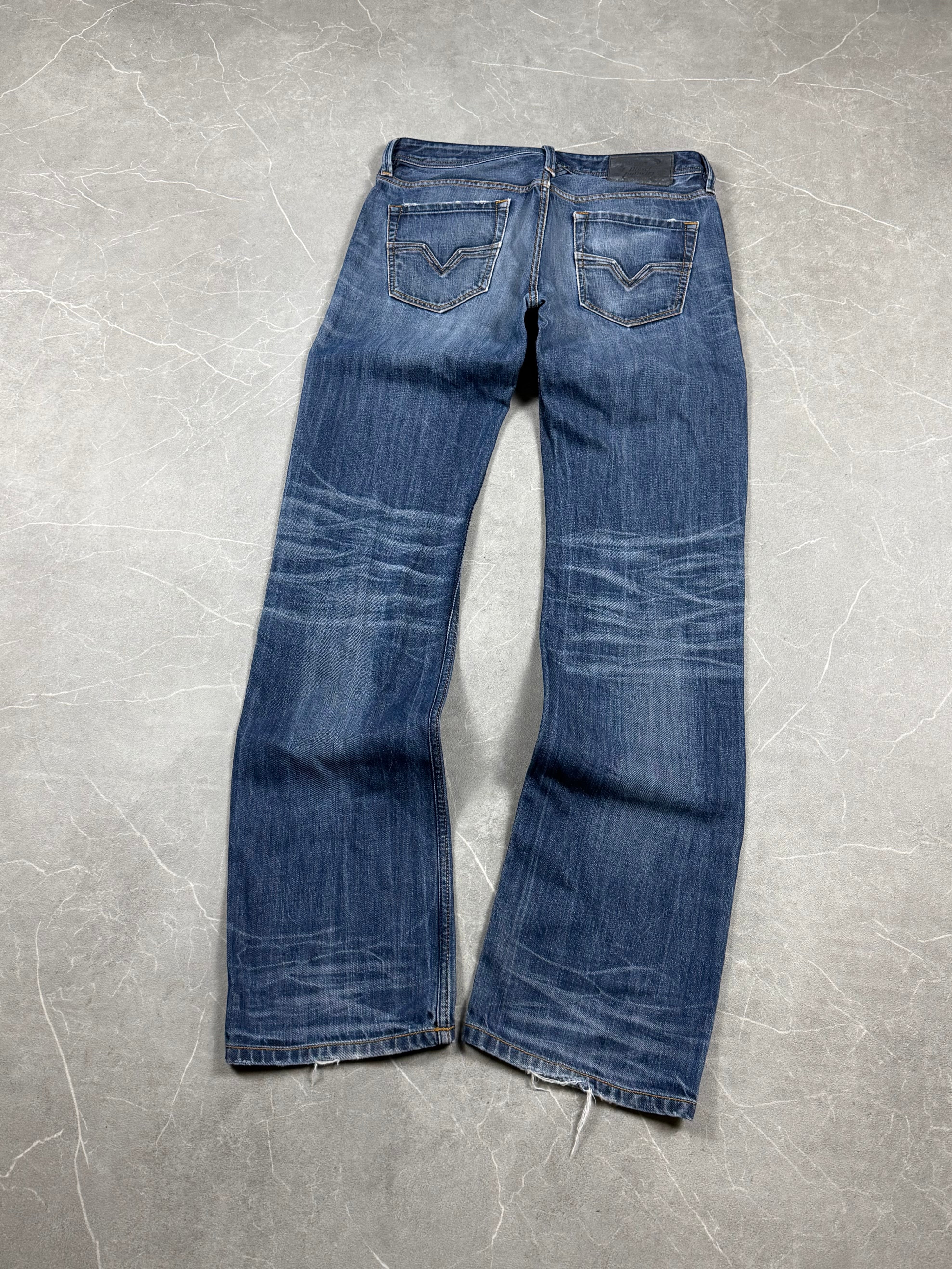 Diesel washed Slim/Straight Jeans (M-L)