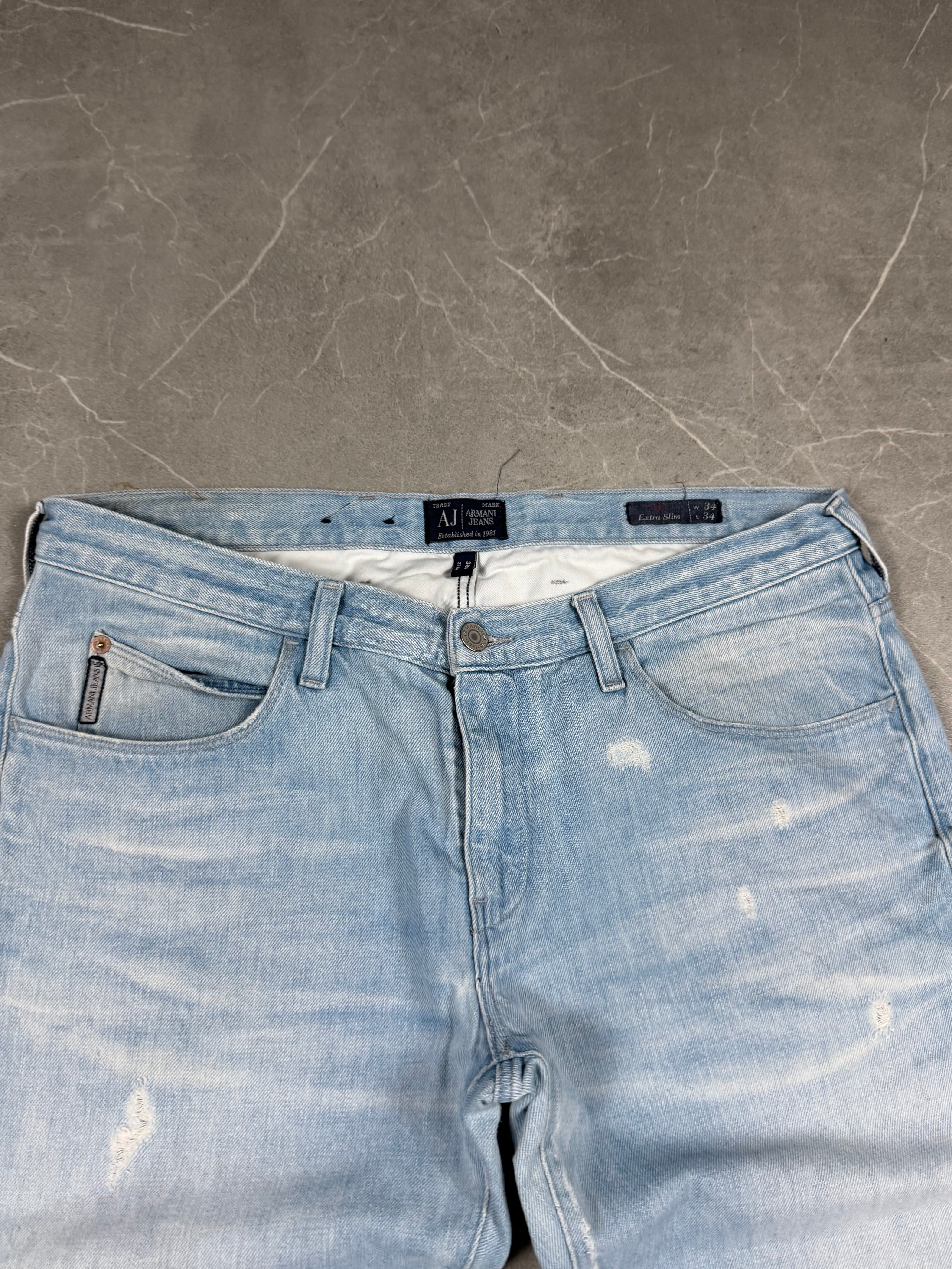 Armani Slim fit Jeans (S)
