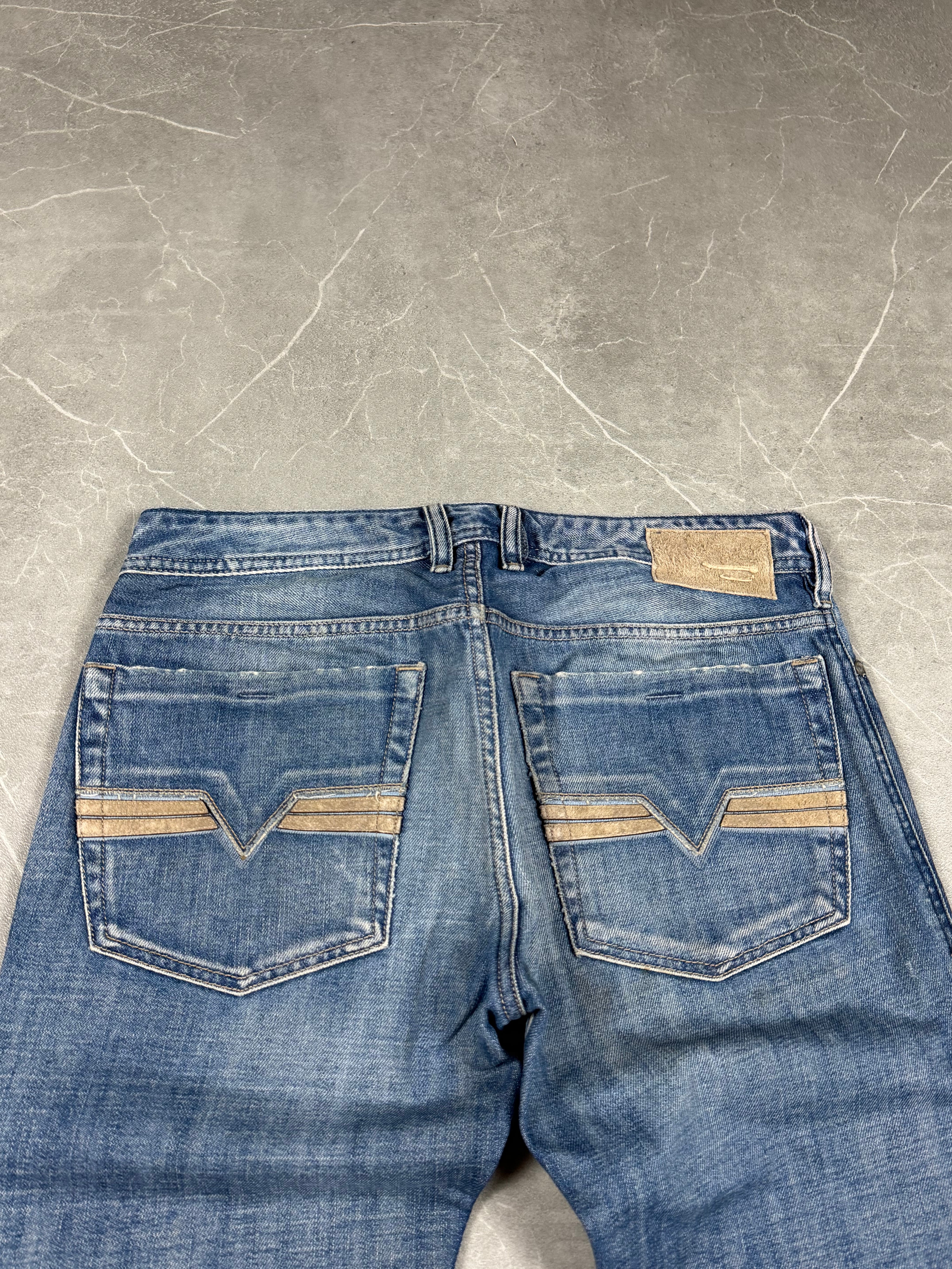 Diesel Bootcut Jeans (S)