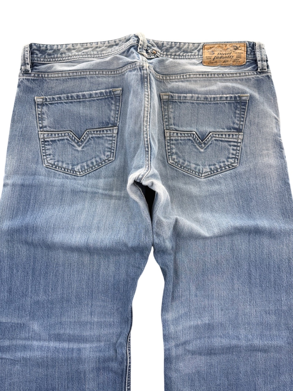 Diesel Straightfit Jeans (XL)