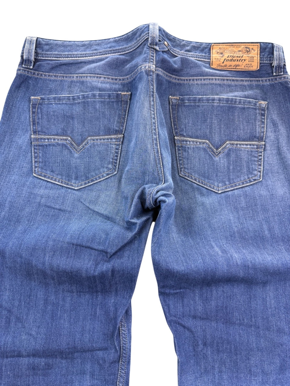 Diesel Straightfit Jeans (Xl)