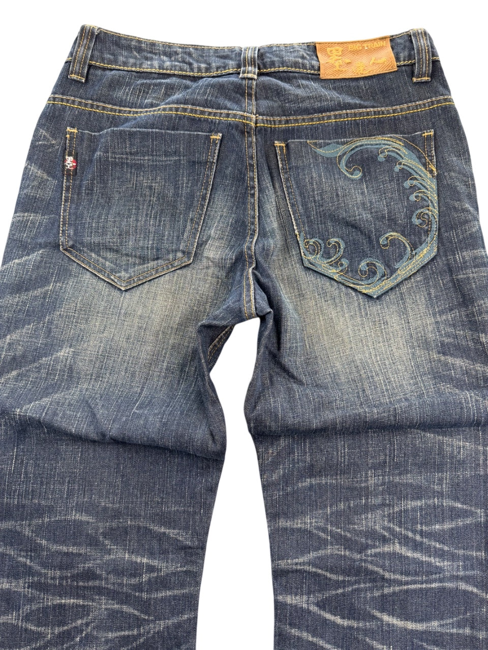 Big Train Big Logo Washed Straightfit Jeans (S)