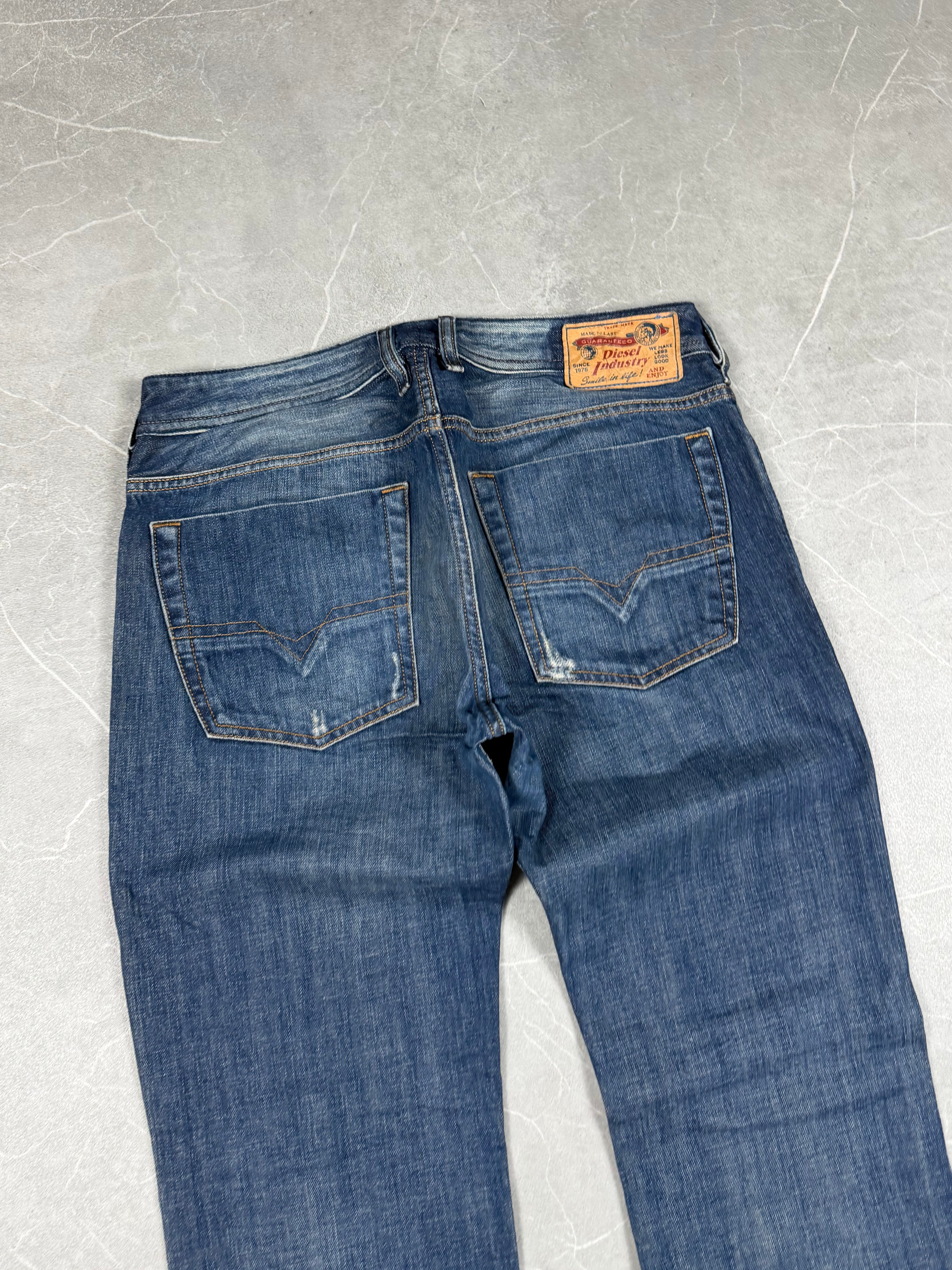 Diesel Bootcut Jeans (S)