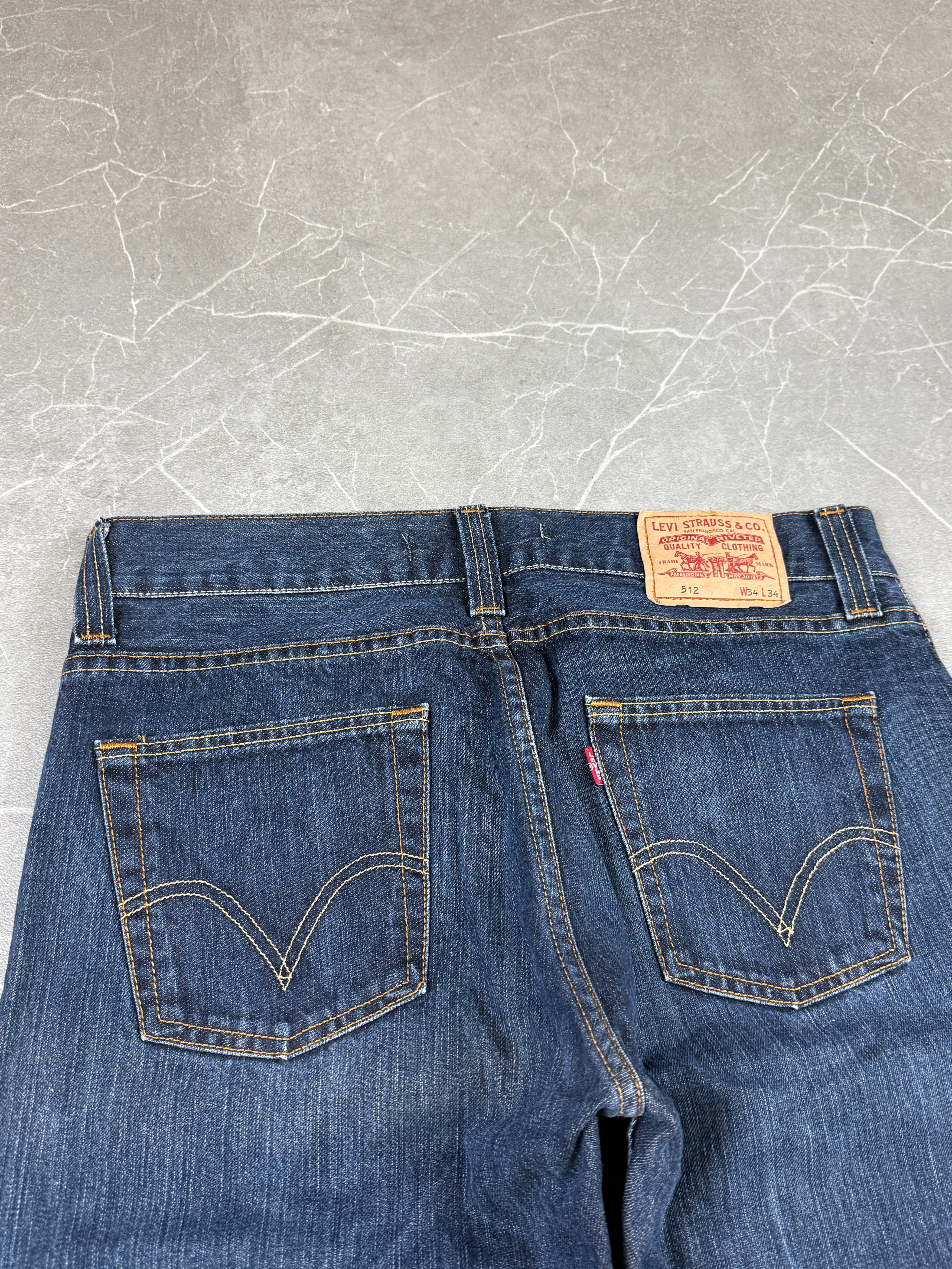 Levis Bootcut Jeans (S-M)