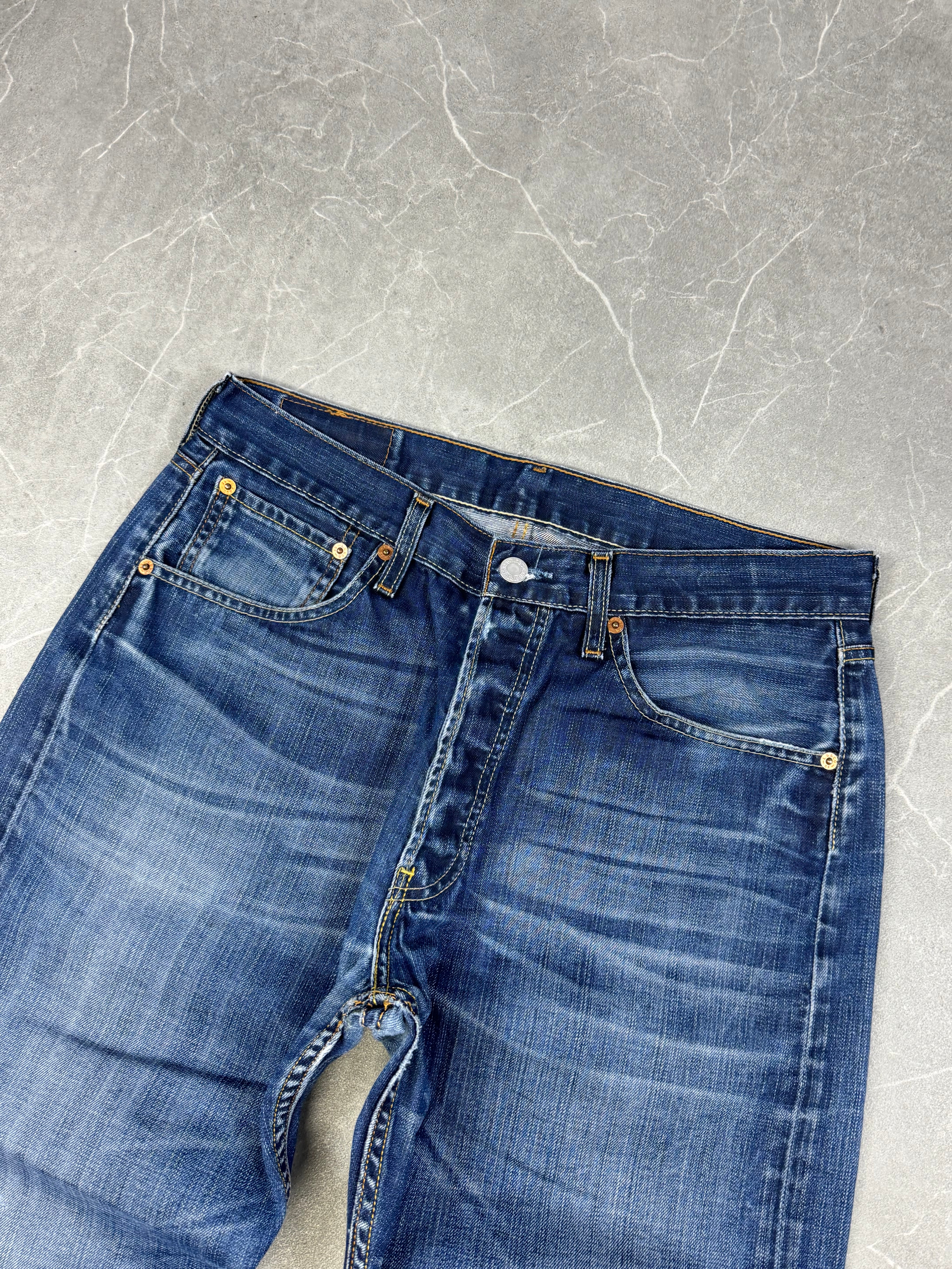 Levi's Straight Jeans (S-M)