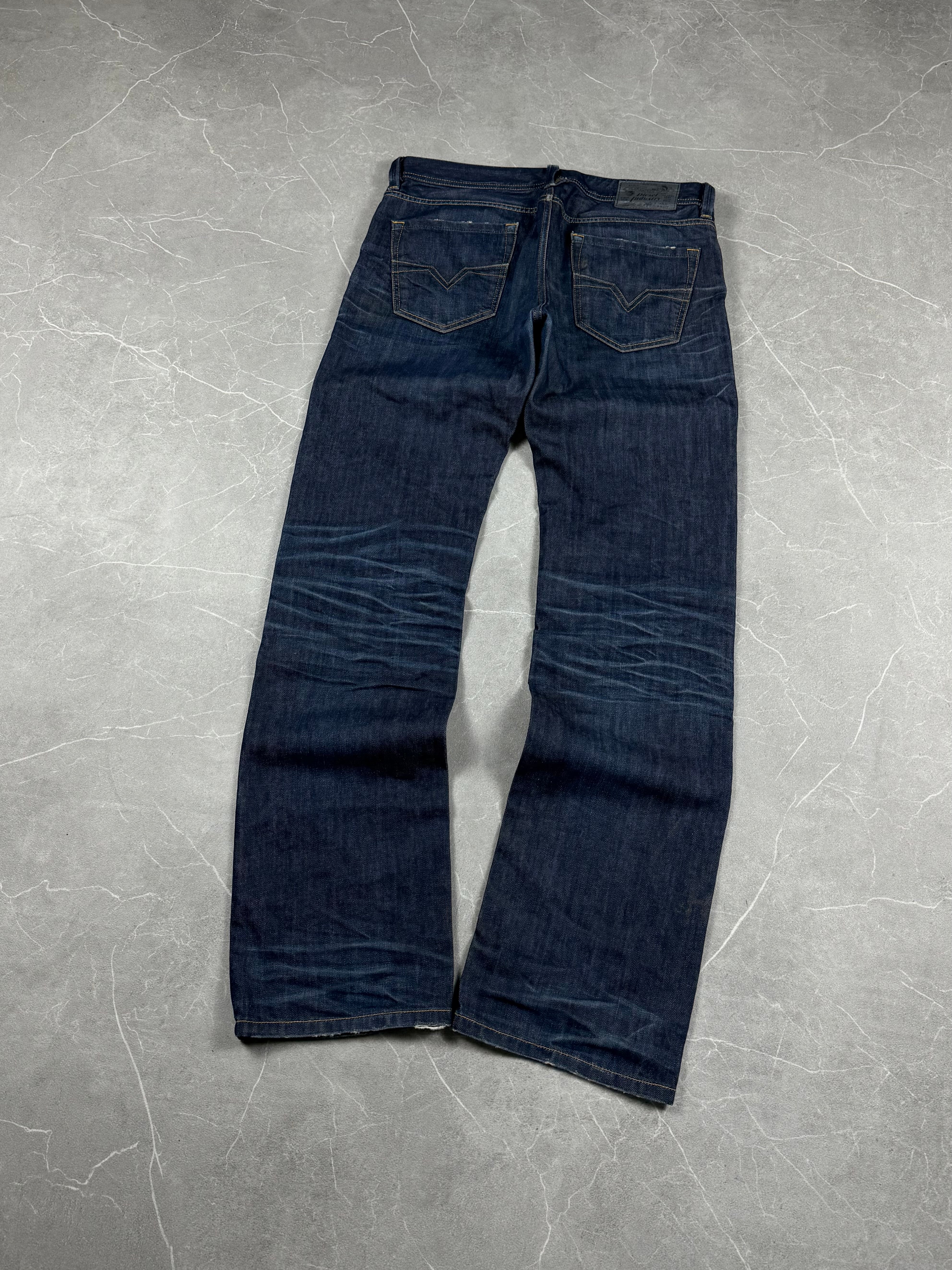 Diesel washed Straight Jeans (M-L)