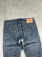 True Religion washed/Bootcut Jeans (S-M)