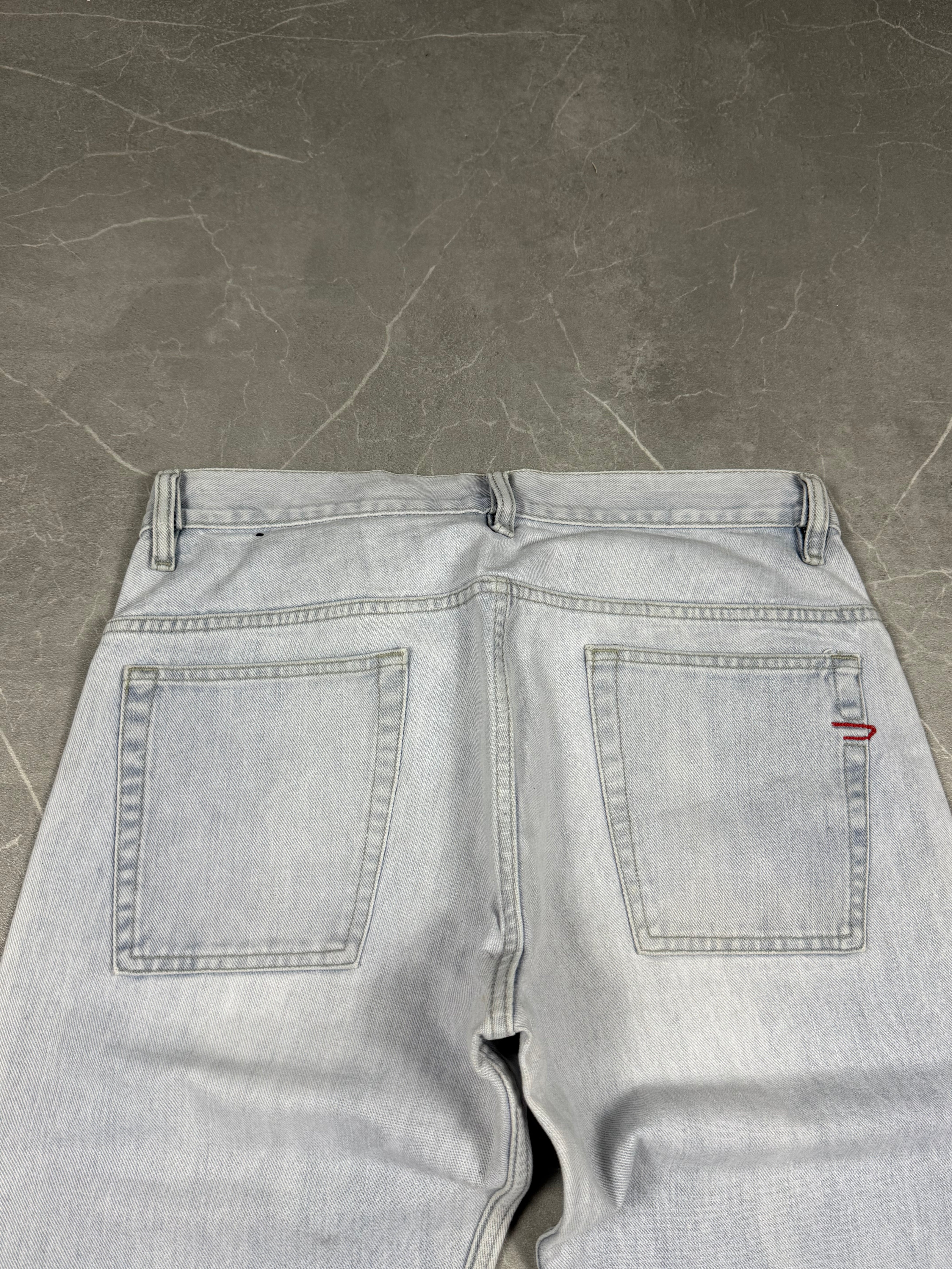 Diesel Bootcut Jeans (M-L)