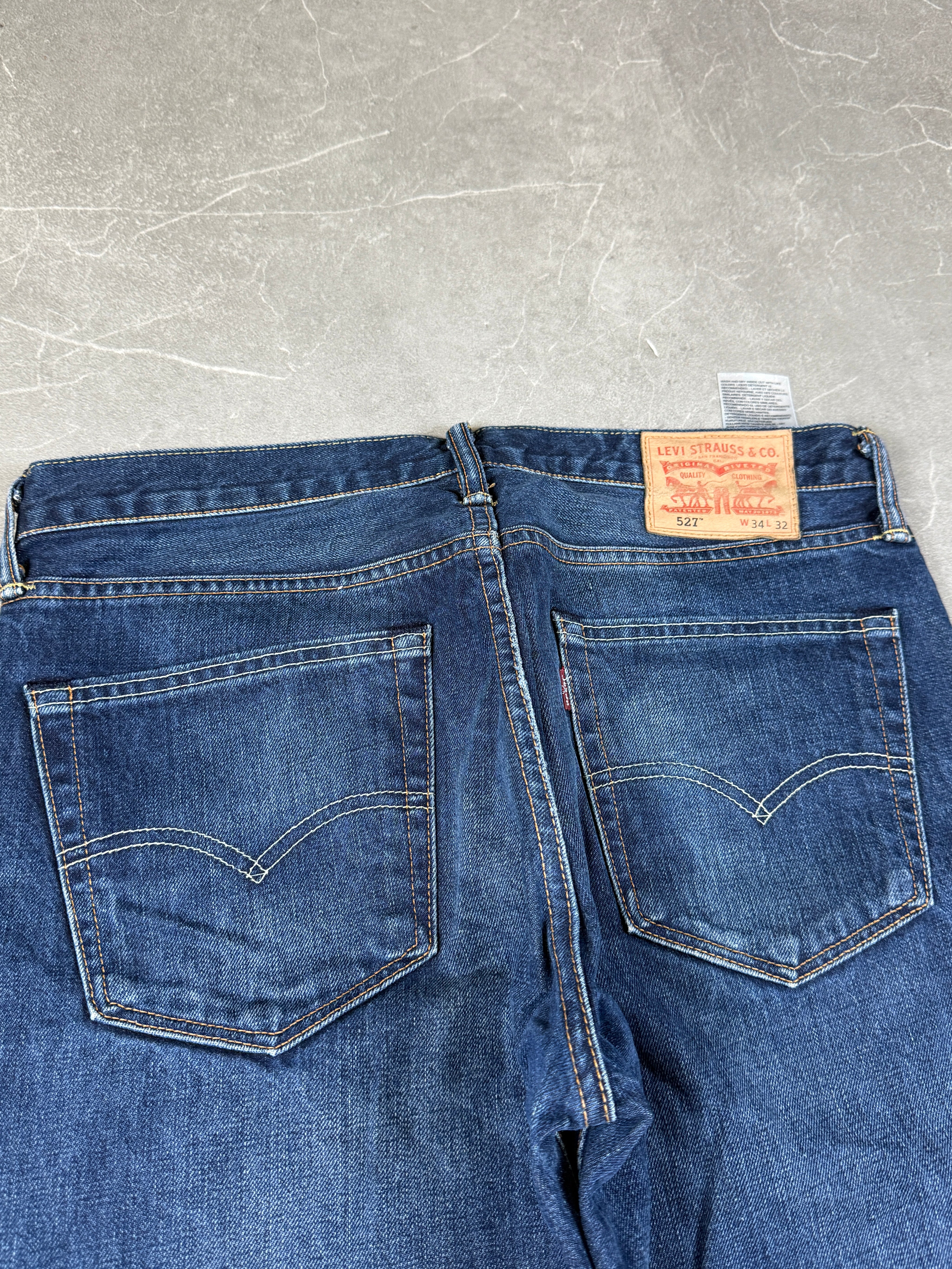 Levis Bootcut Jeans (M)
