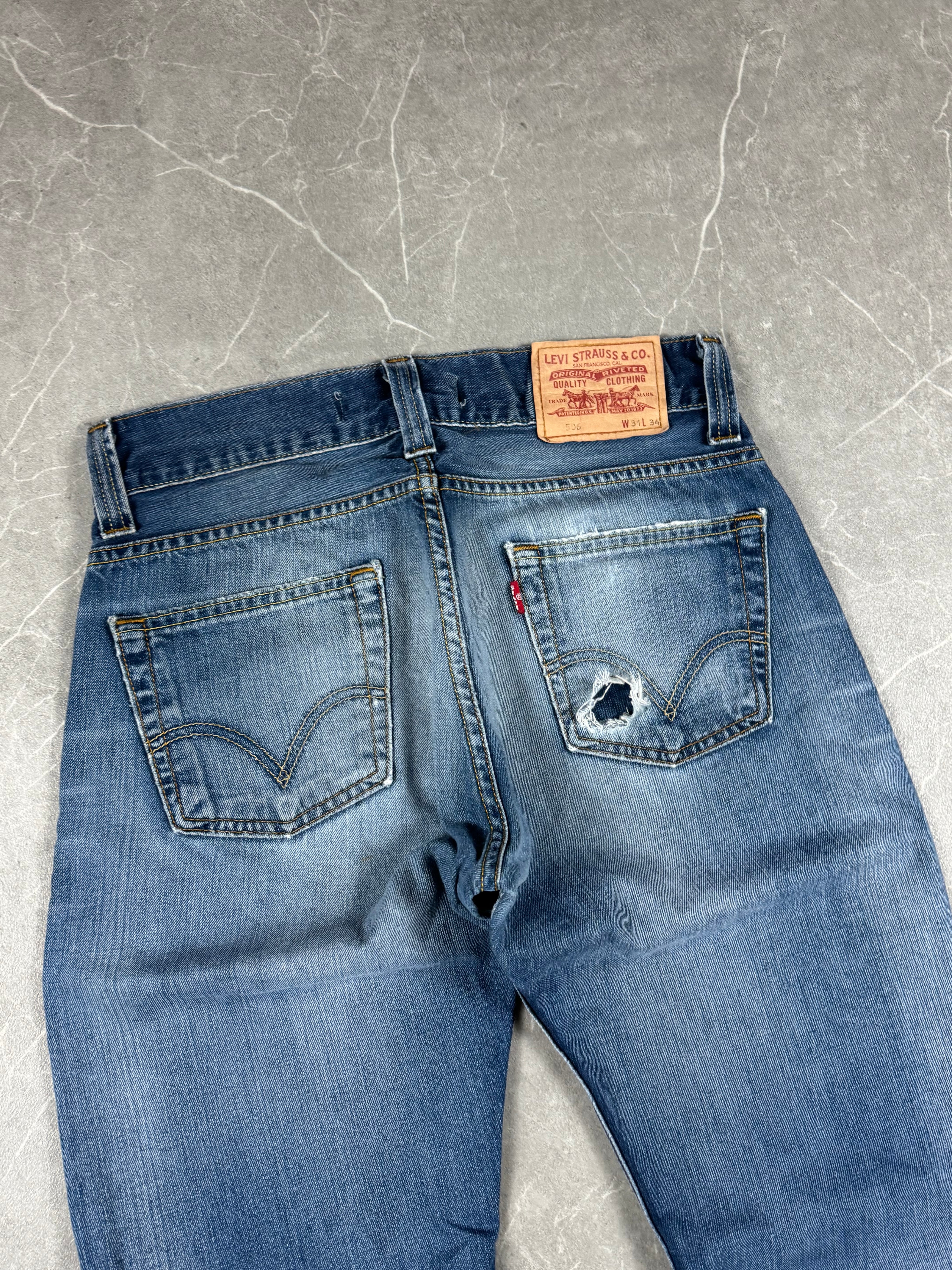 Levi's Straight Jeans (S)