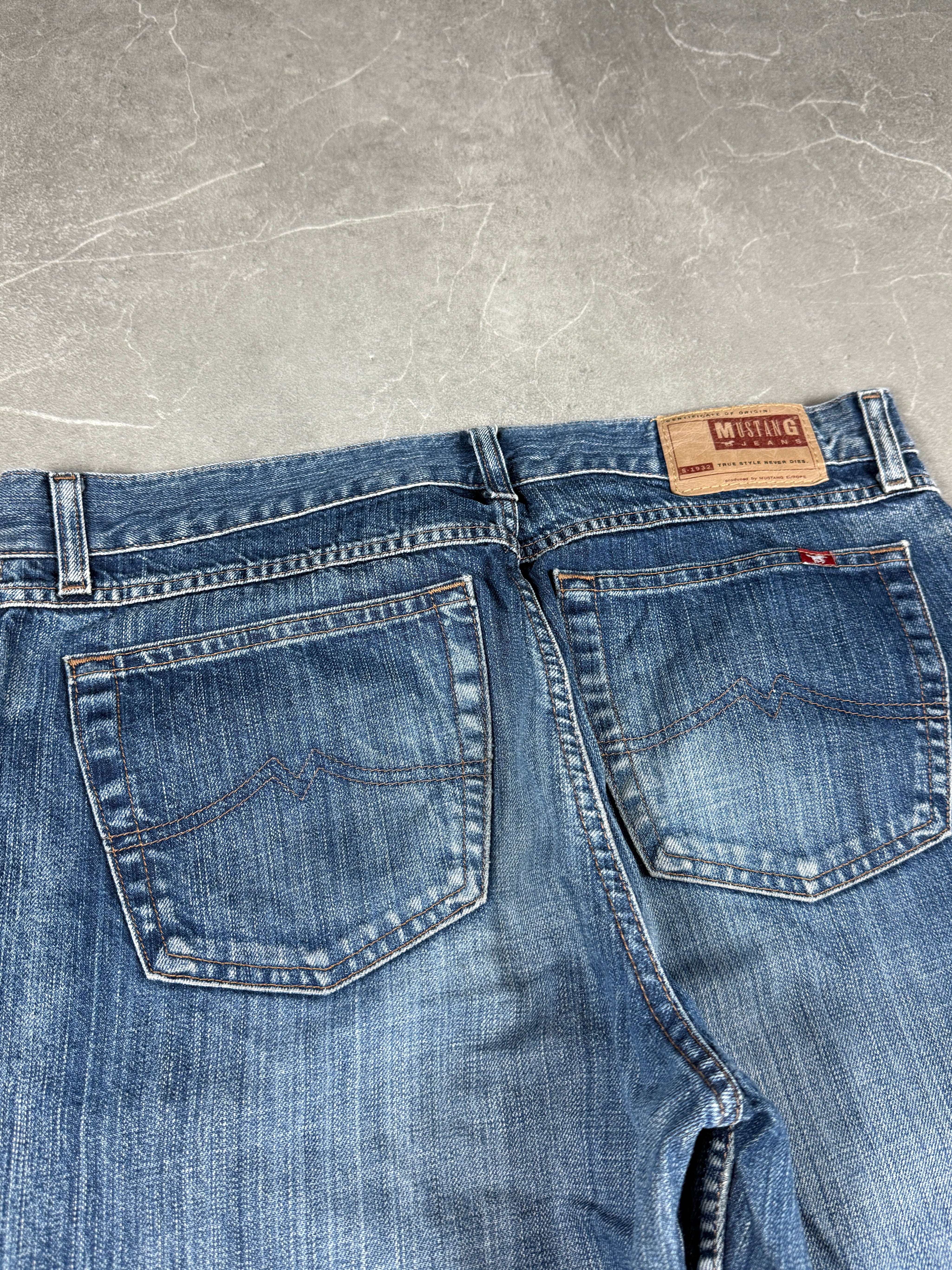 Mustang washed jeans (L)
