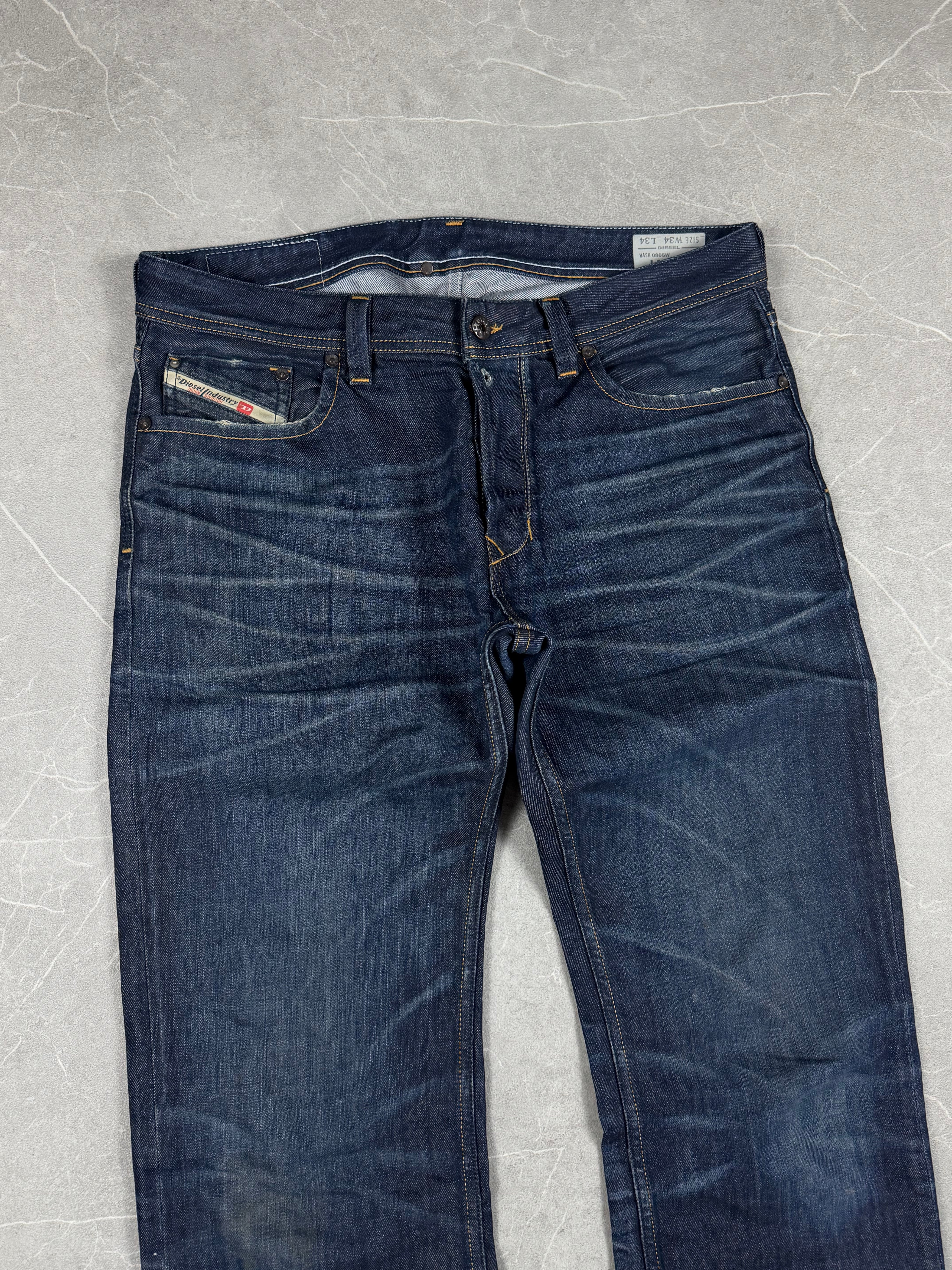 Diesel washed Straight Jeans (M-L)