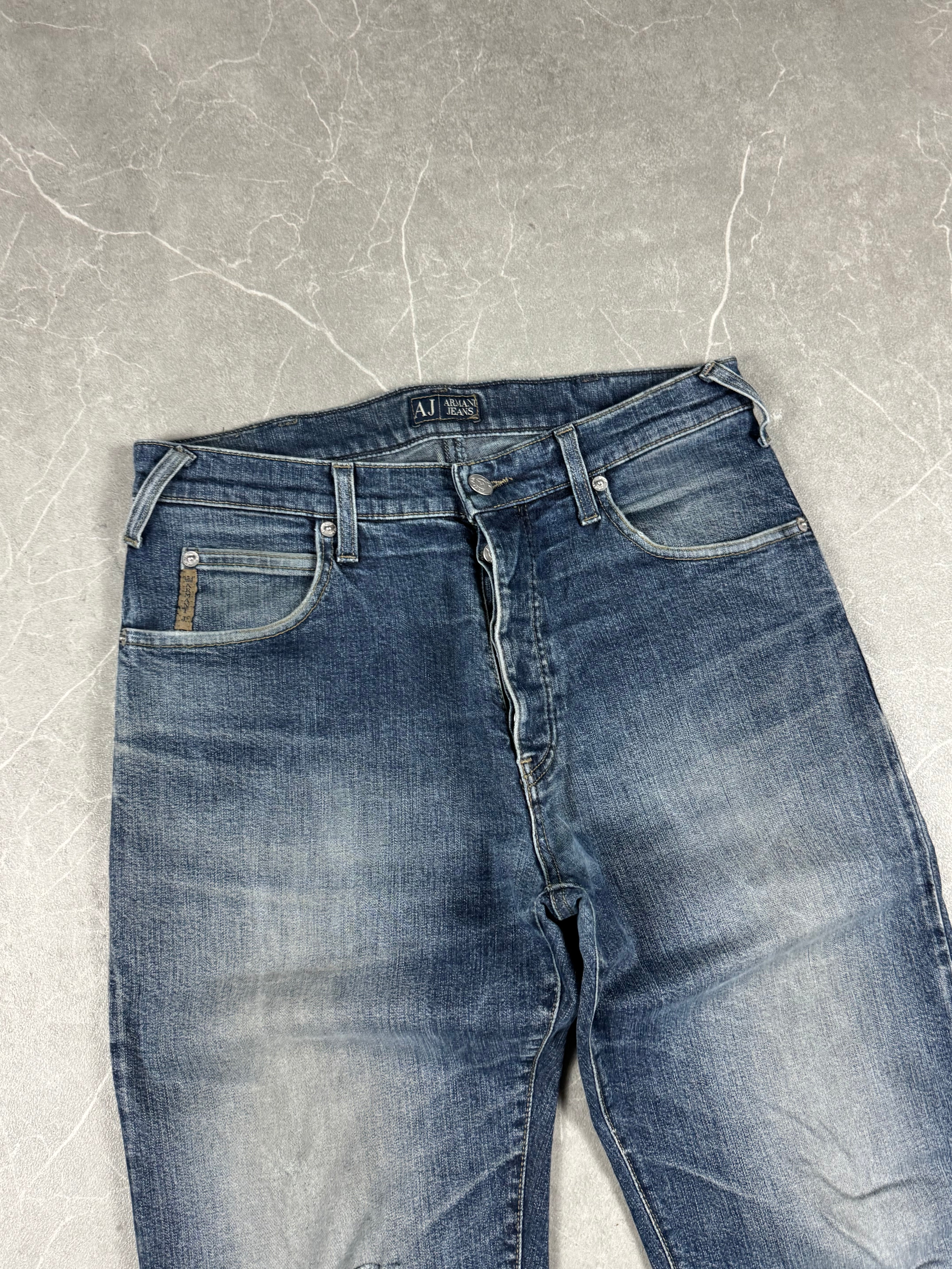 Armani vintage jeans (S-M)